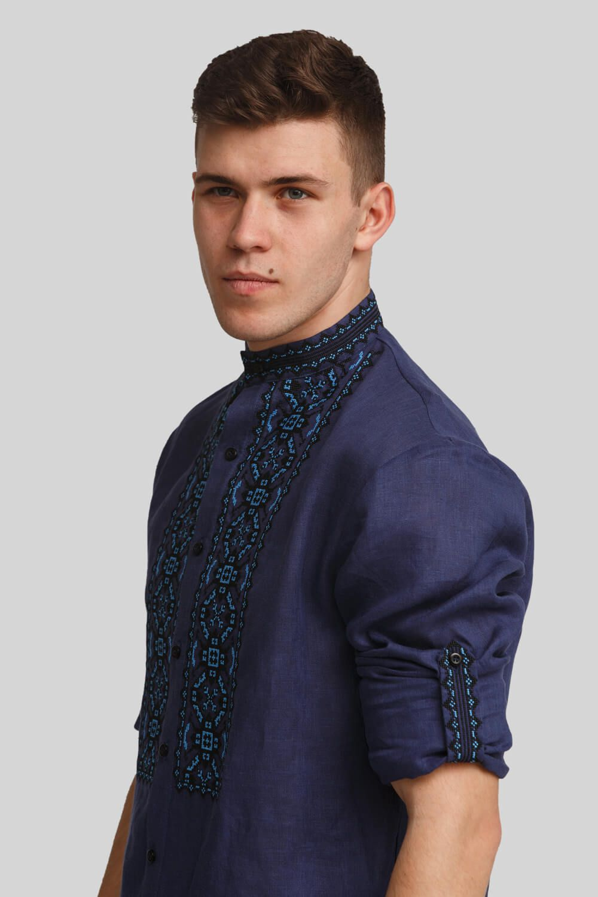 Чоловіча вишита сорочка вишиванка Navy blue