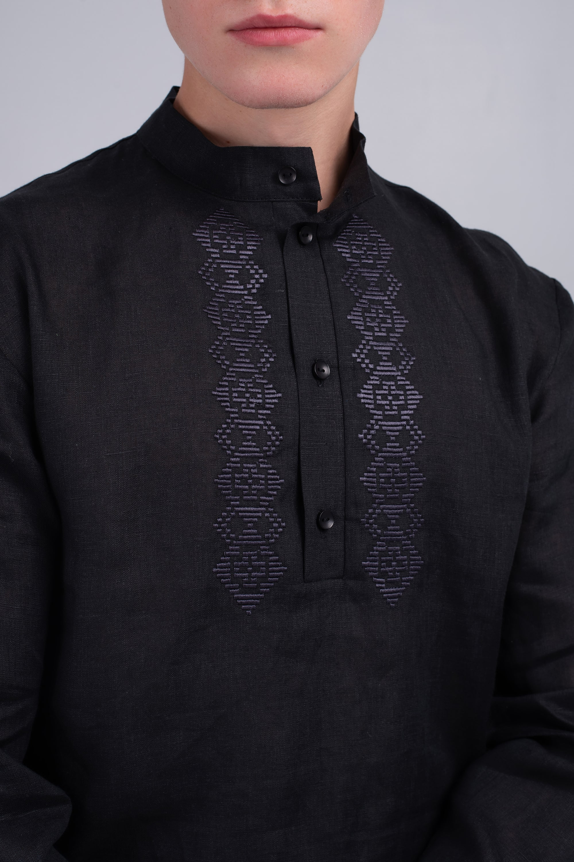 Men's embroidered shirt black | XS | 44