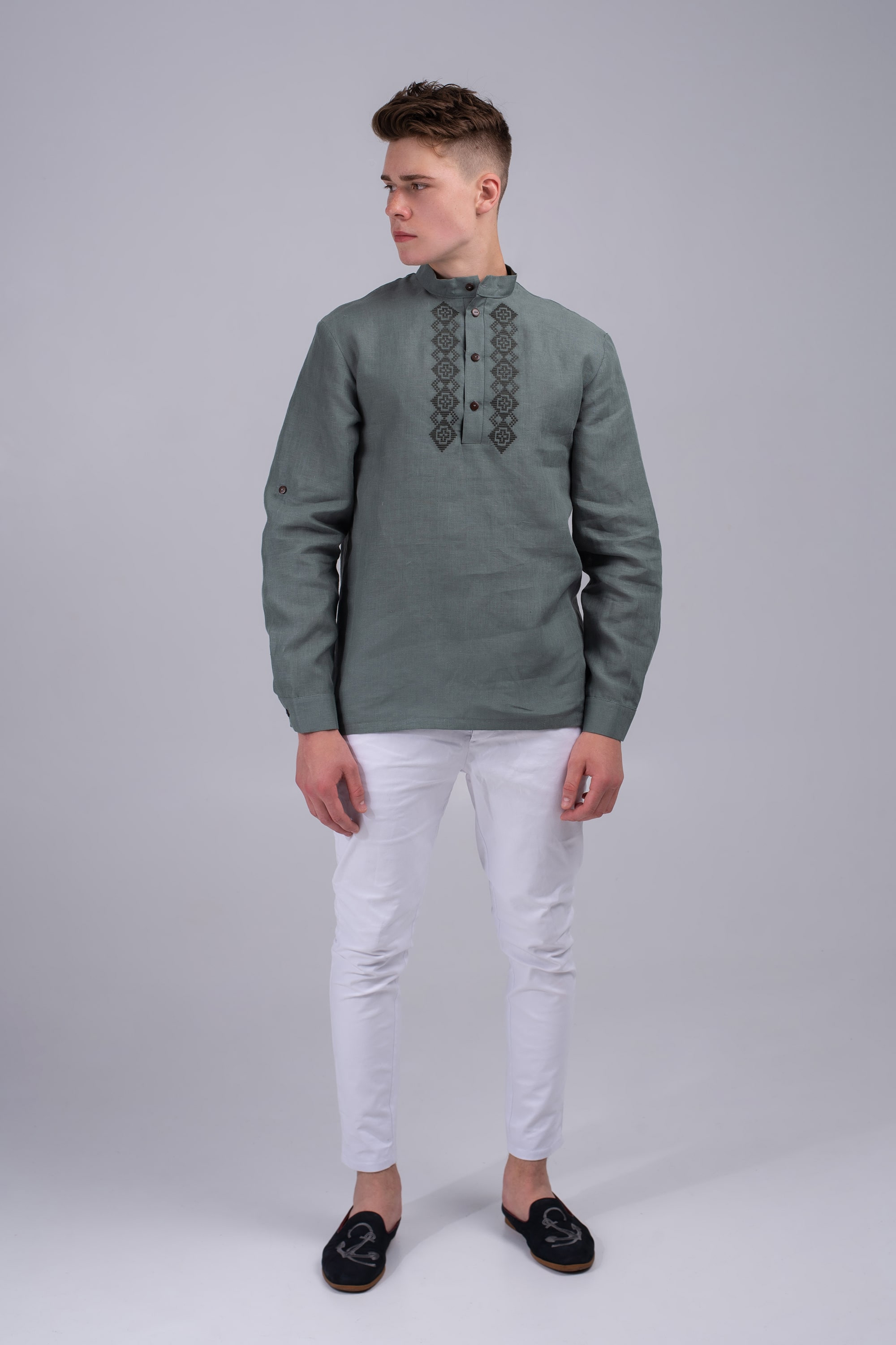 Male embroidered shirt khaki | XS | 44