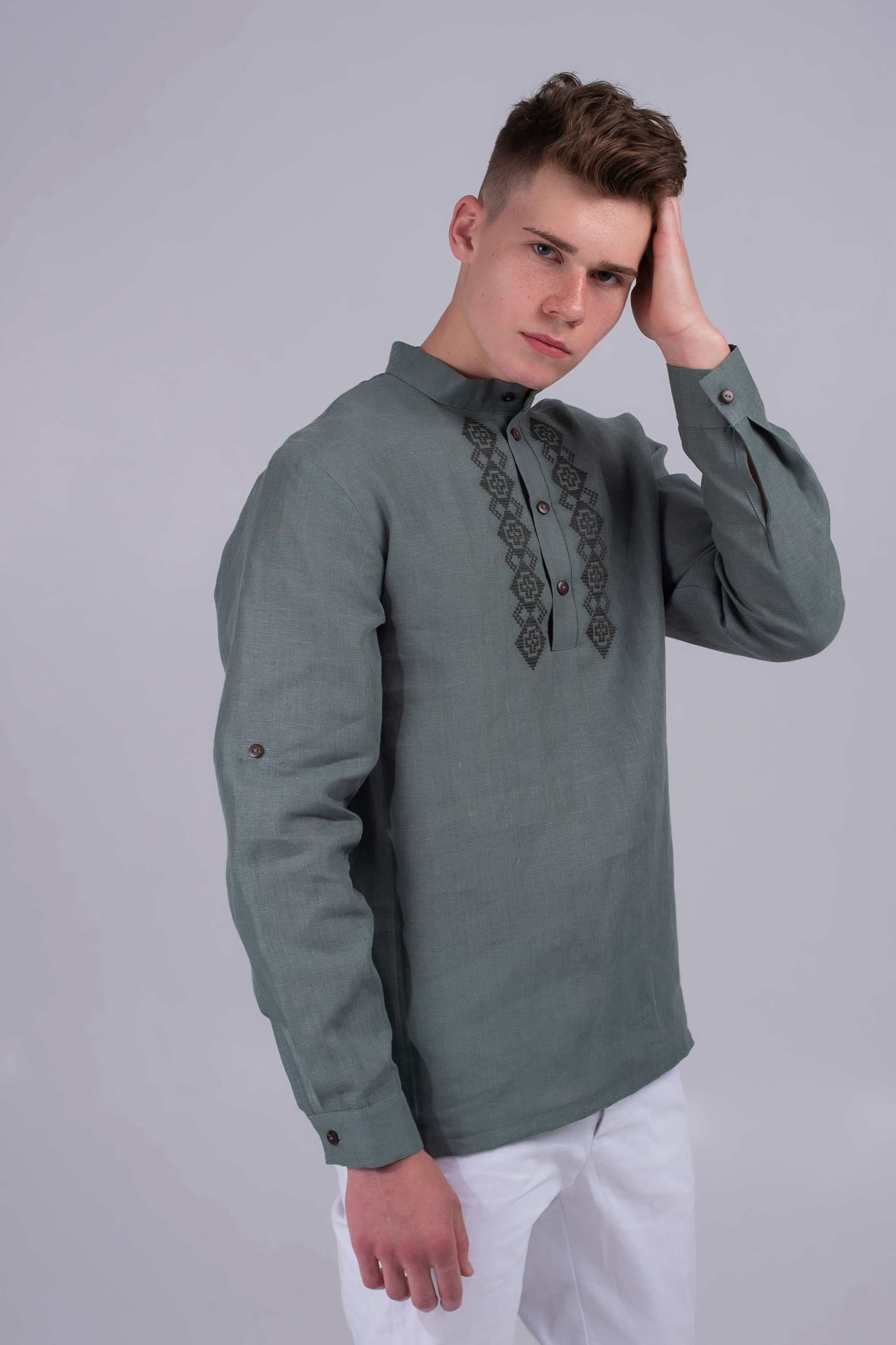Male embroidered shirt khaki | XS | 44
