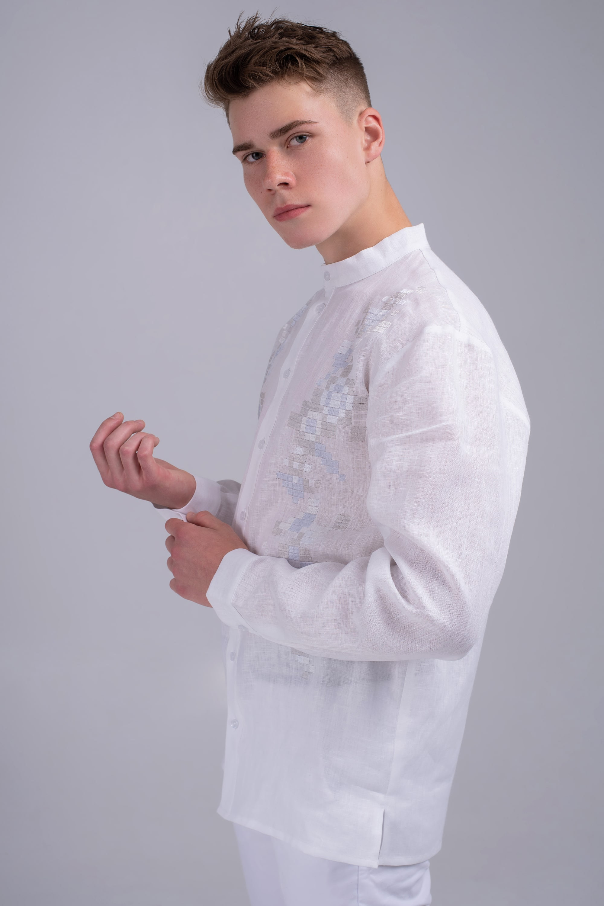 Чоловіча вишита сорочка біла White 