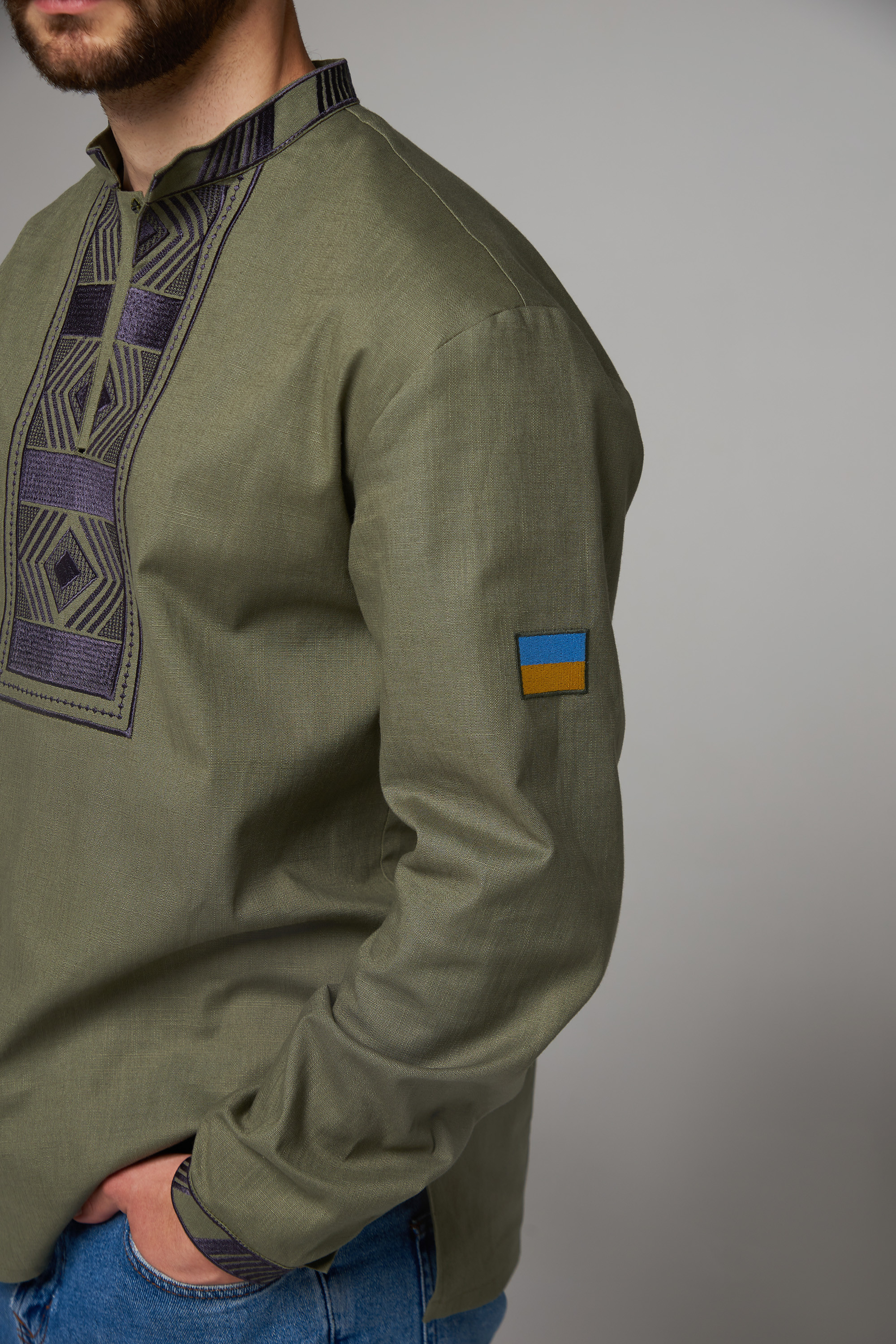 Men's embroidered shirt dark blue with a clasp on the bar Khaki