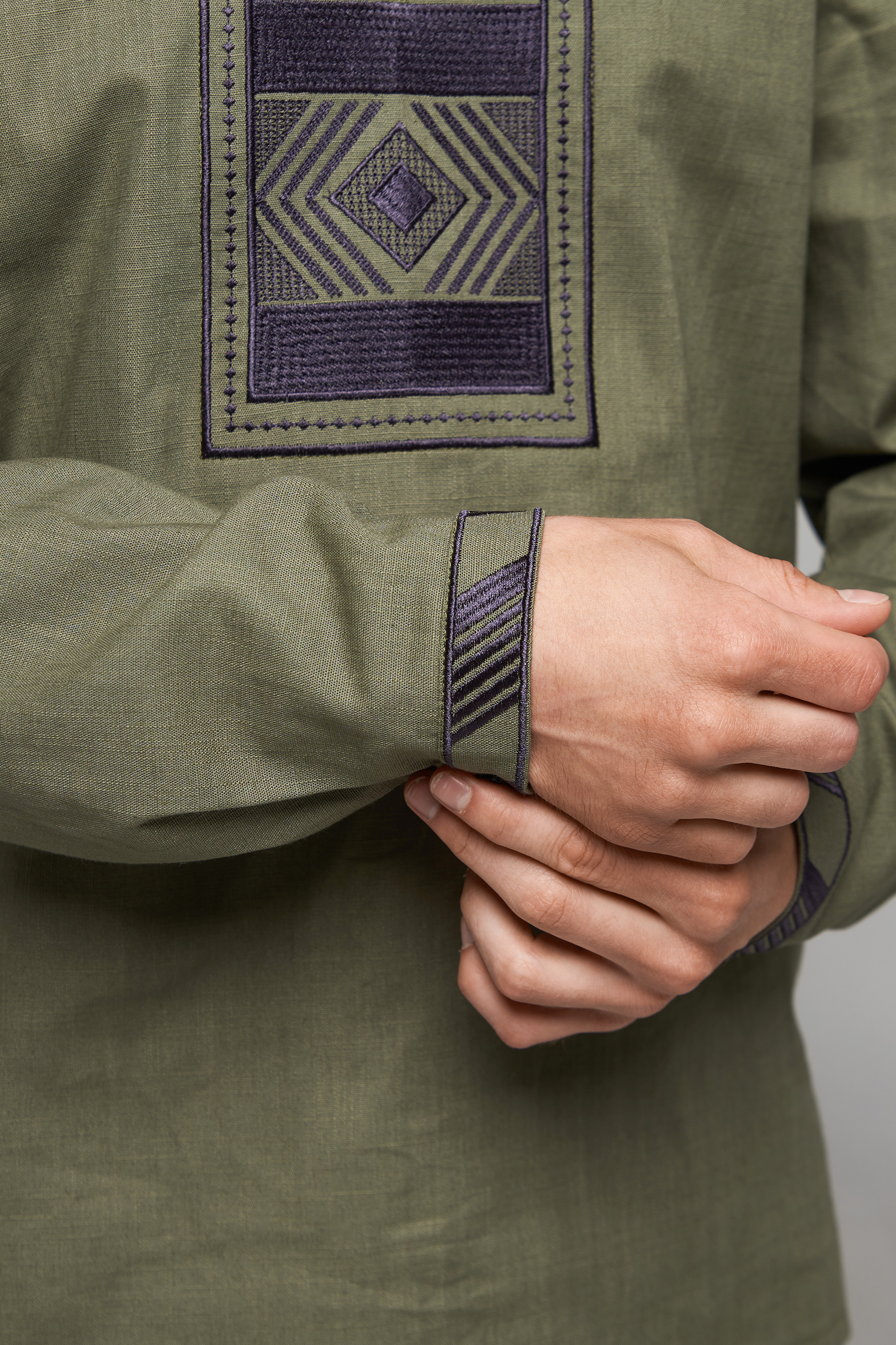 Men's embroidered shirt dark blue with a clasp on the bar Khaki | S | 46