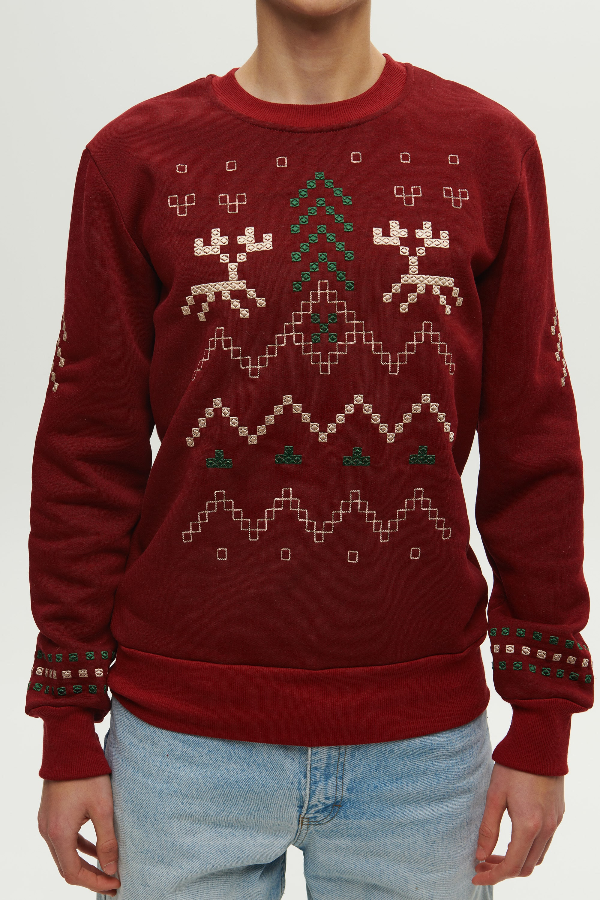 Men's burgundy sweatshirt December