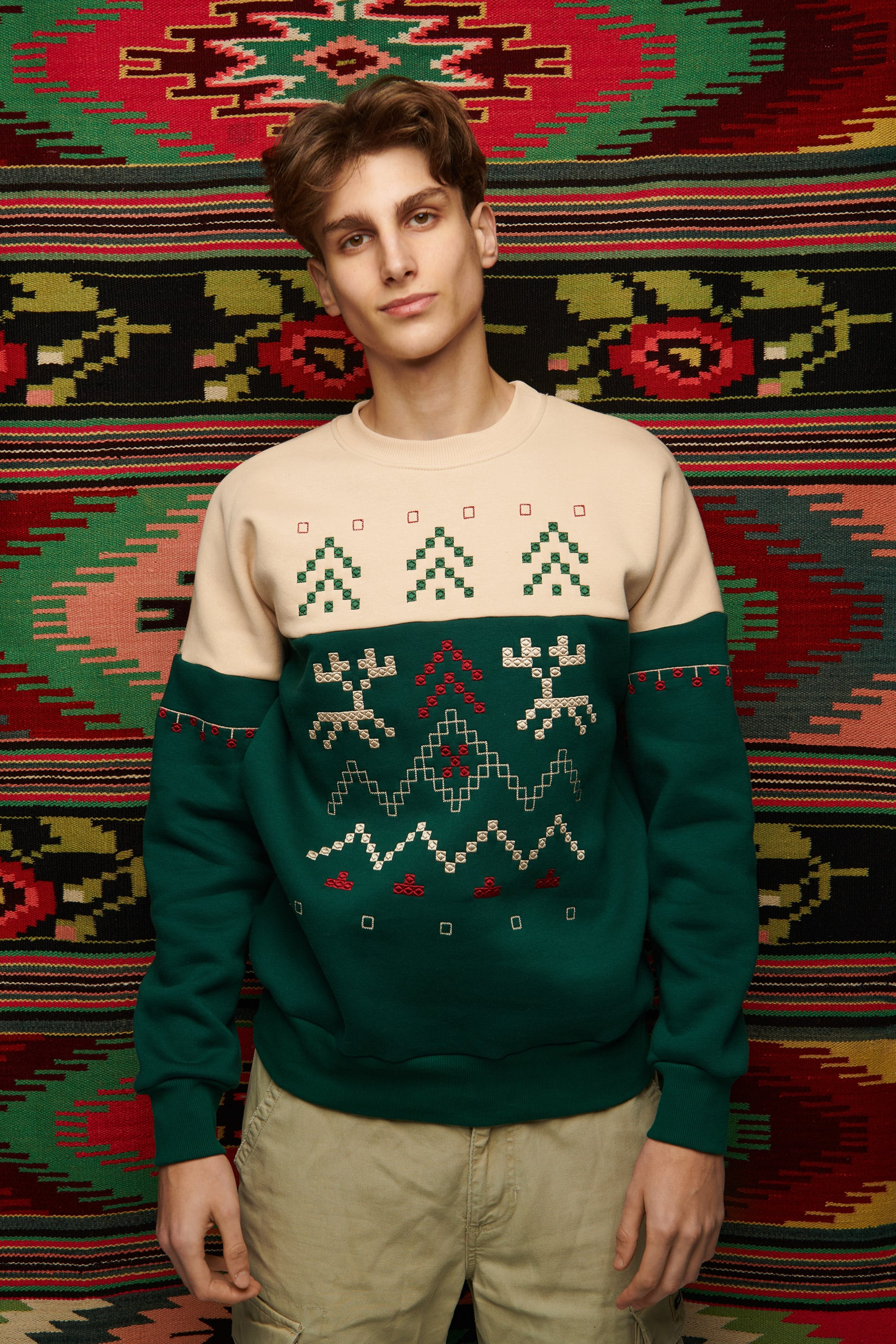 Men's green sweatshirt December 1