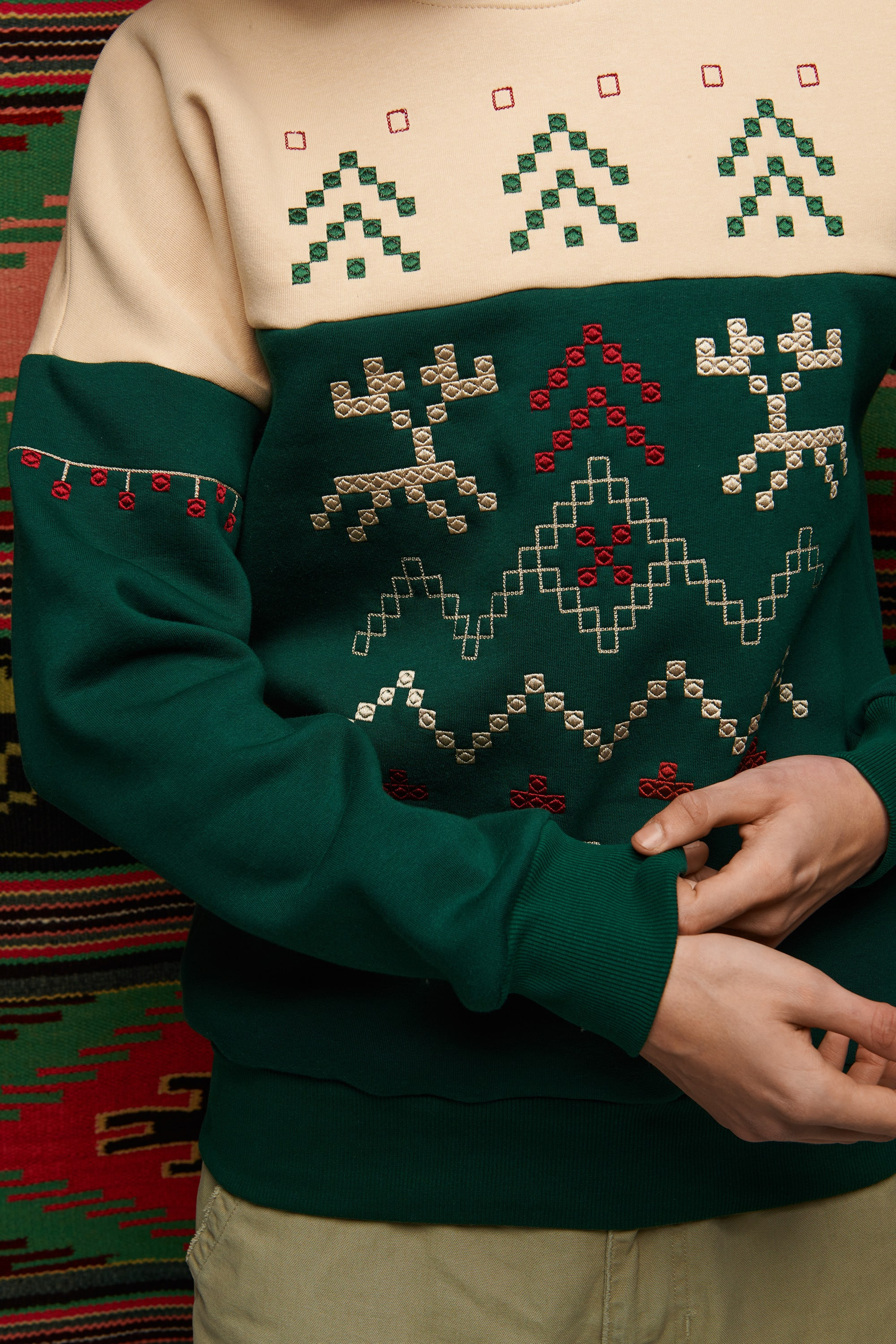 Men's green sweatshirt December 1 | S