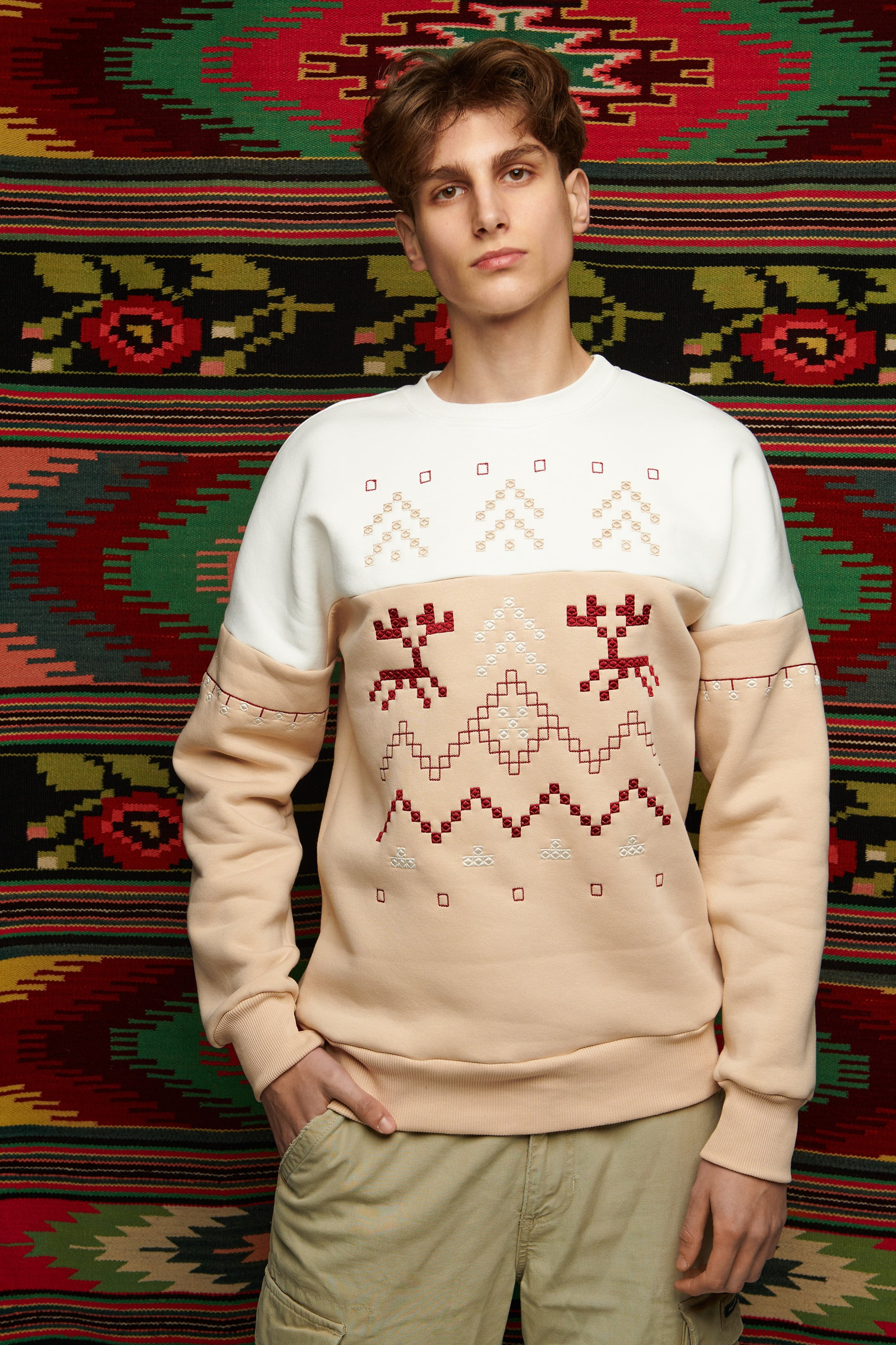 Men's beige sweatshirt December 3