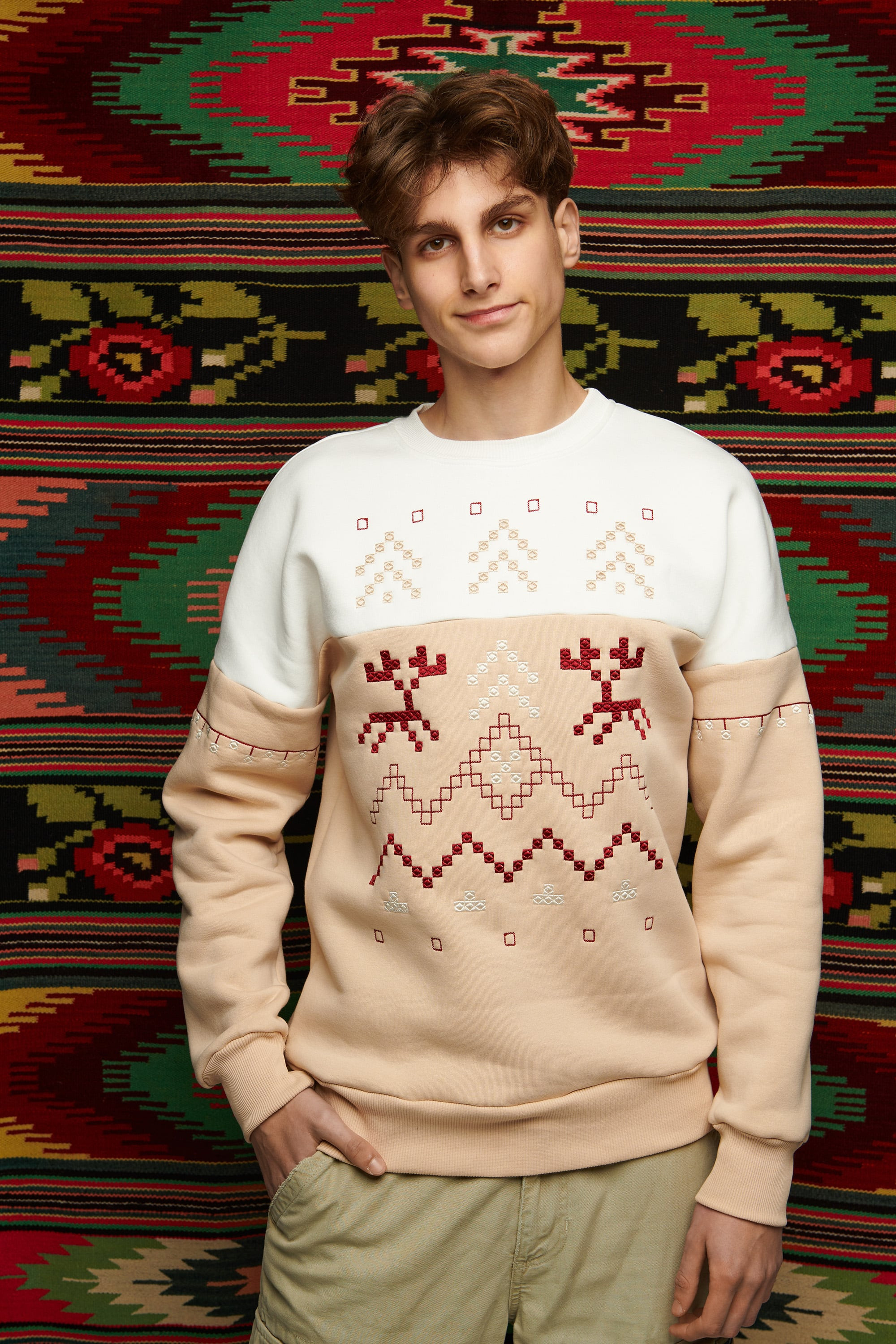 Men's beige sweatshirt December 3 | S