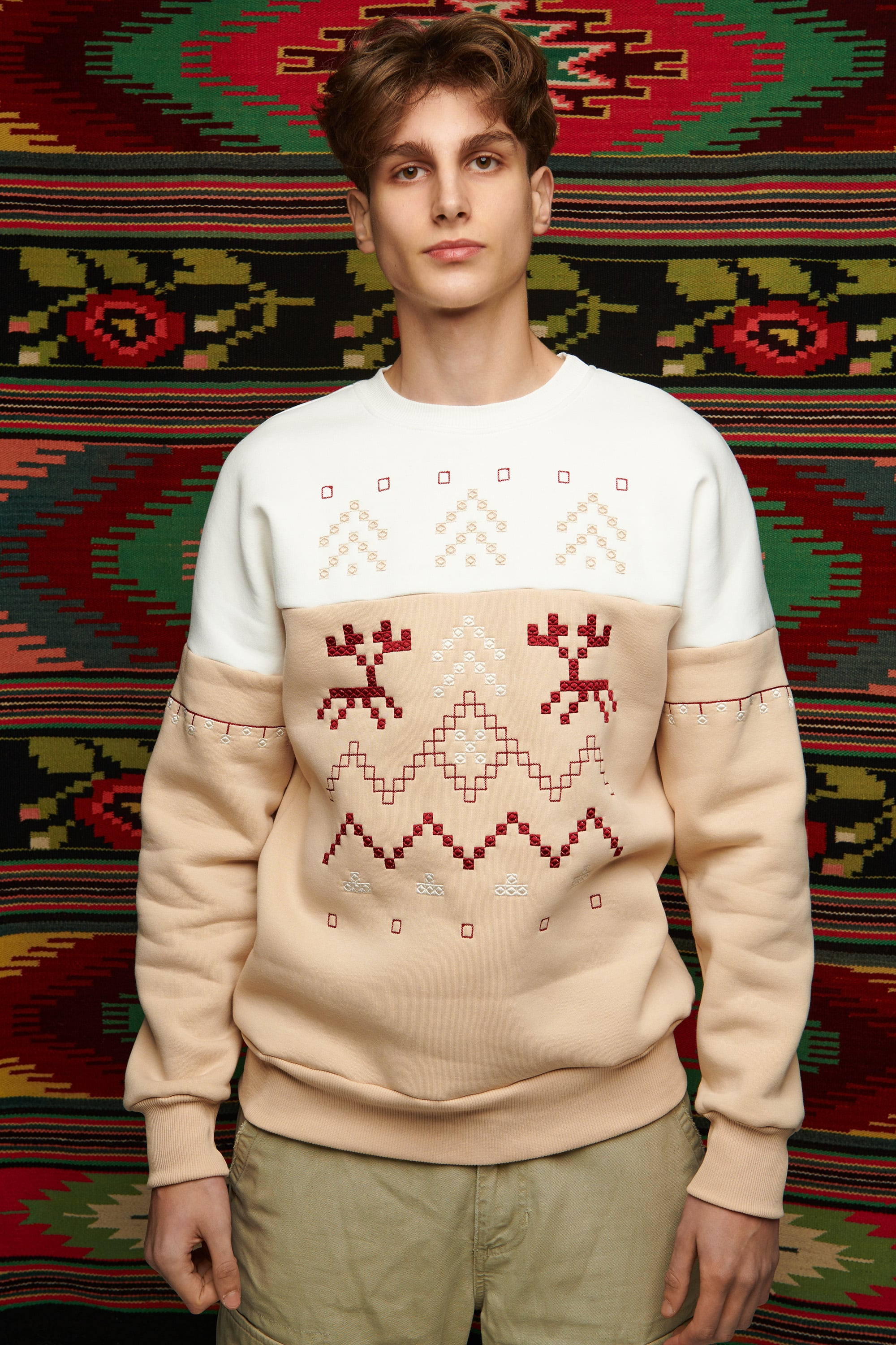 Men's beige sweatshirt December 3 | S