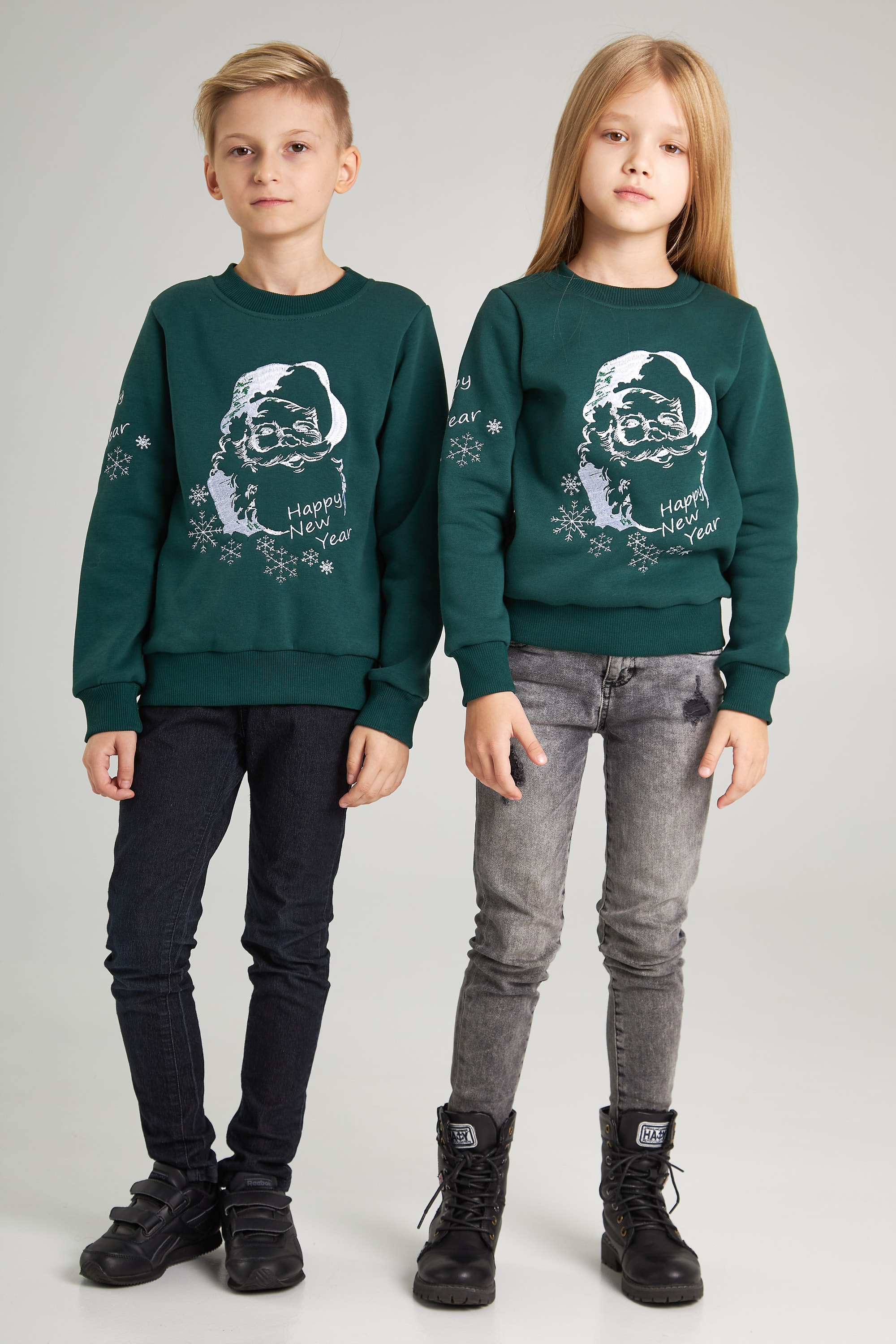 New Year's children's sweaters for two with Santa Claus Green