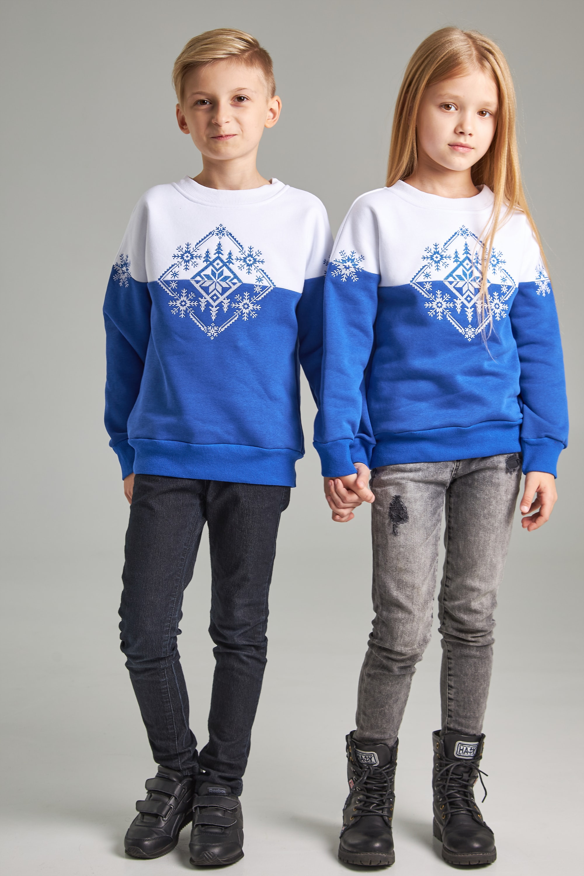 New Year's children's sweaters for two snowflakes blue