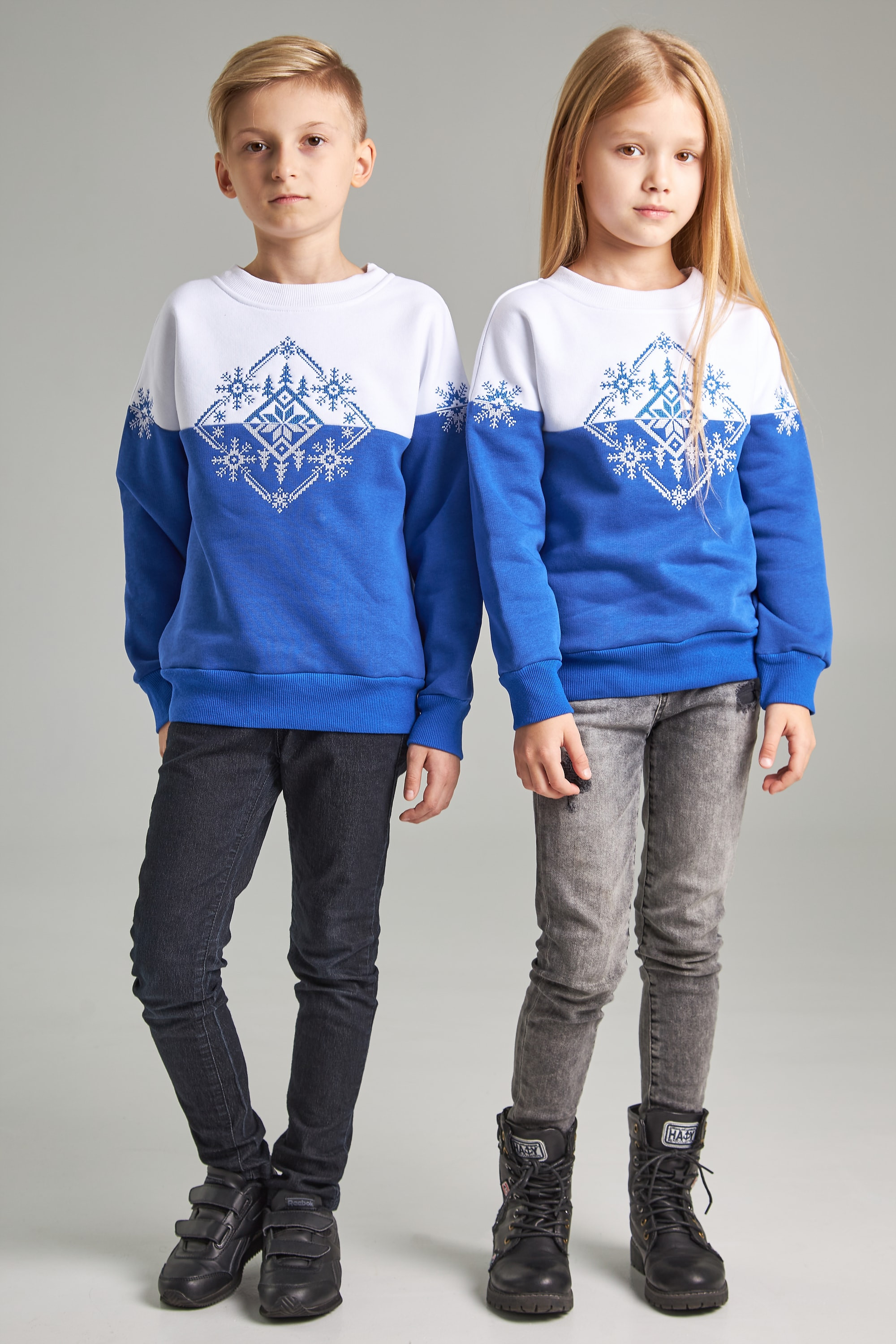 New Year's children's sweaters for two snowflakes blue