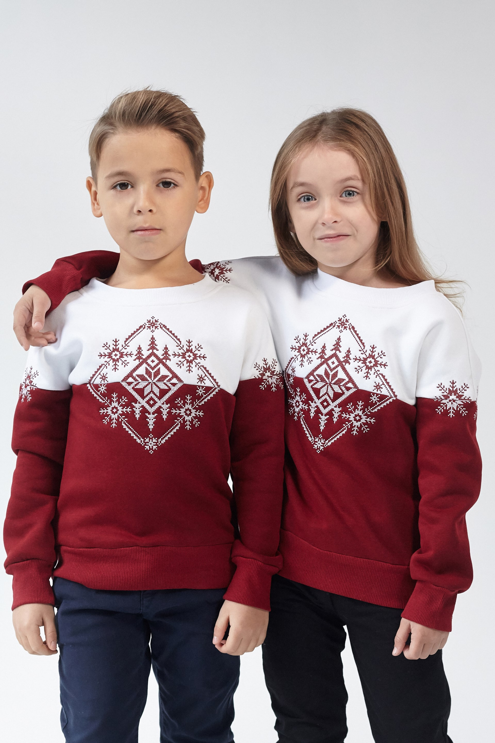 Christmas sweatshirt for a boy Burgundy Snowflake | 80