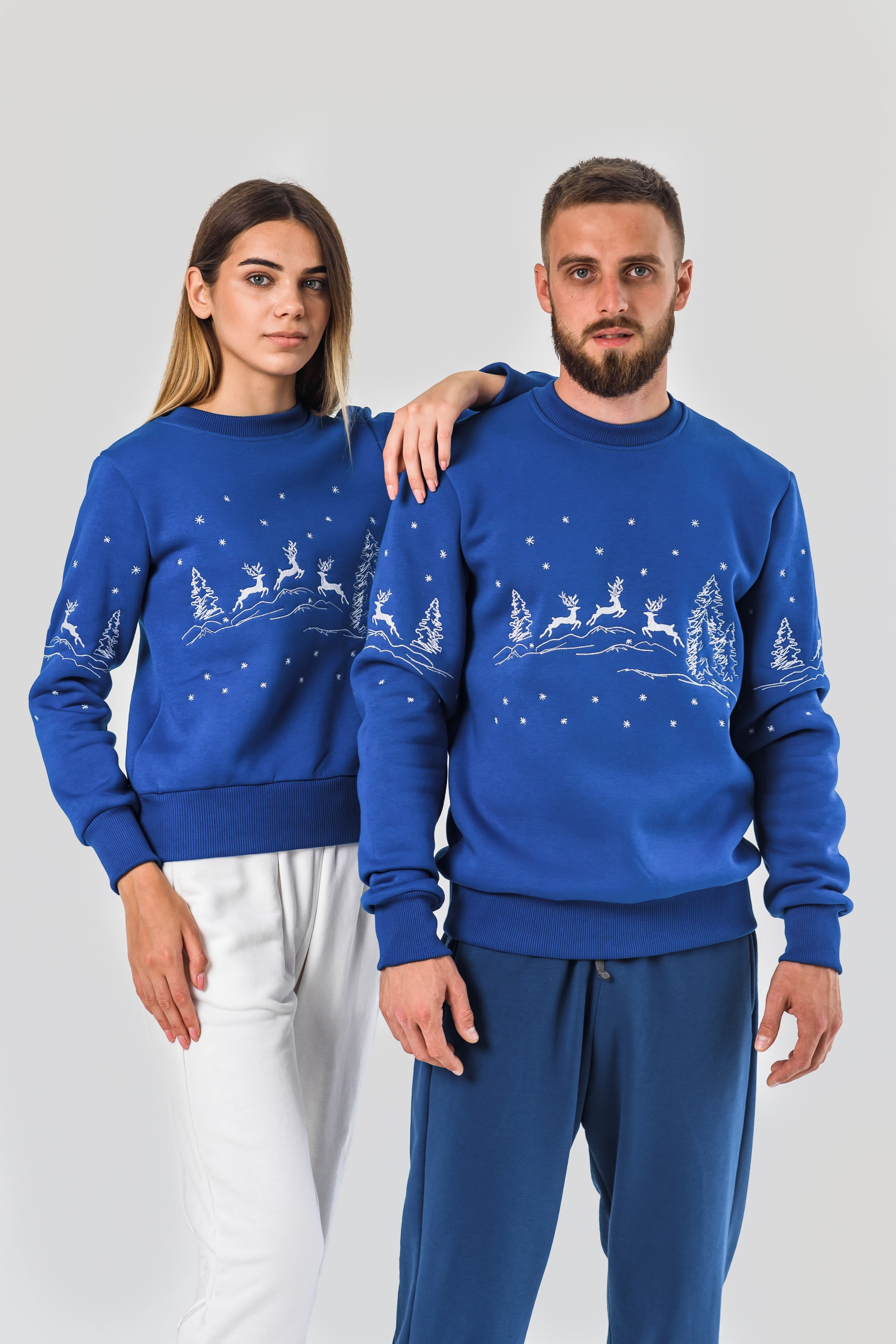 Family Christmas sweatshots with deer blue