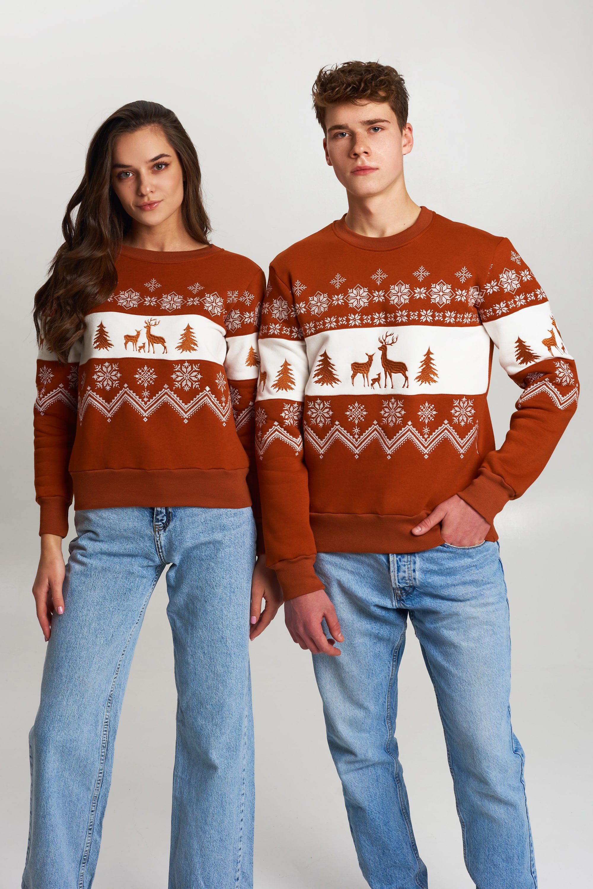 New Year's sweaters for two brown | M