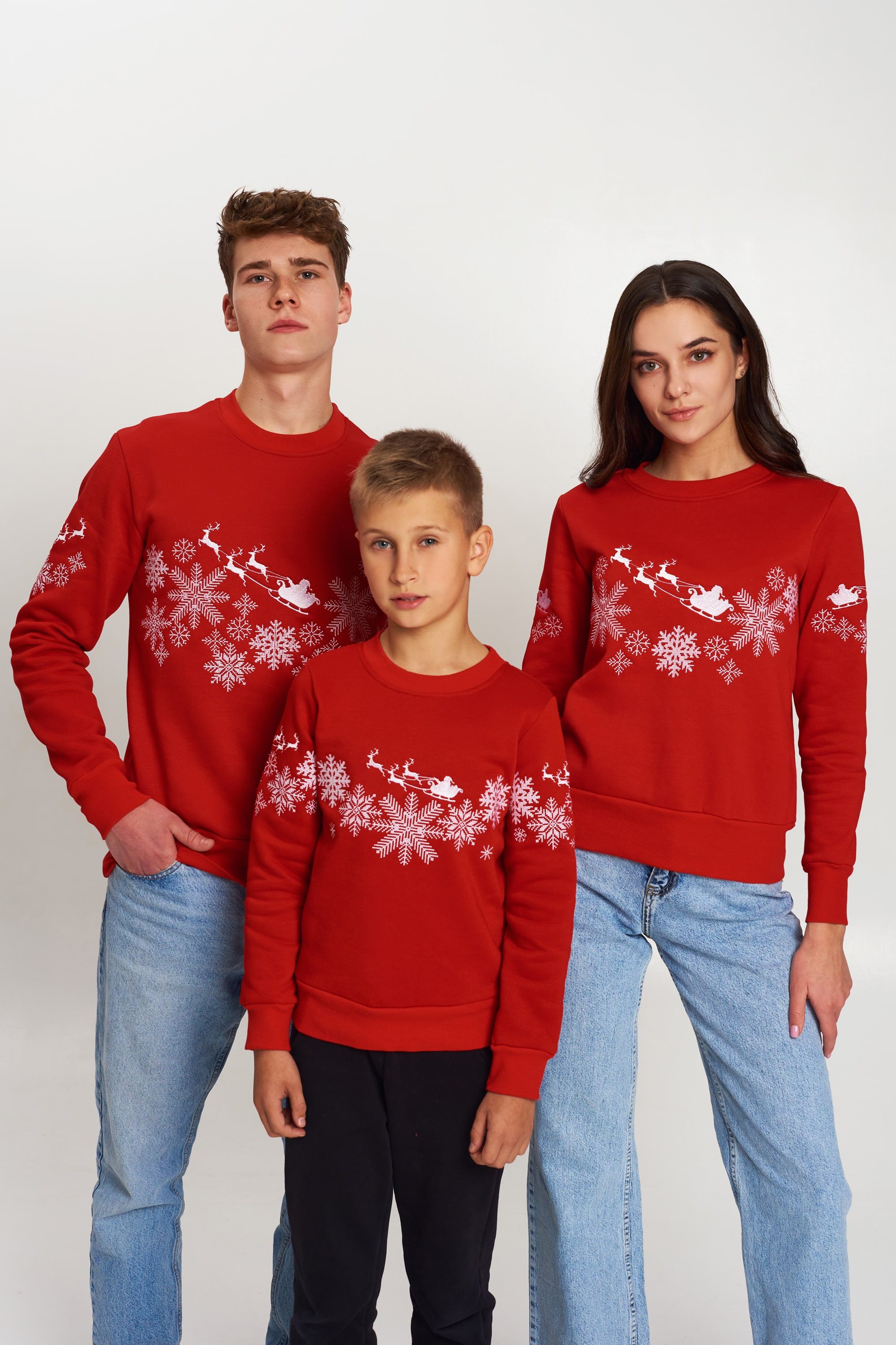 Family Christmas sweatshirts with Santa Claus Reds Family Christmas sweatshirts with Santa Claus Reds