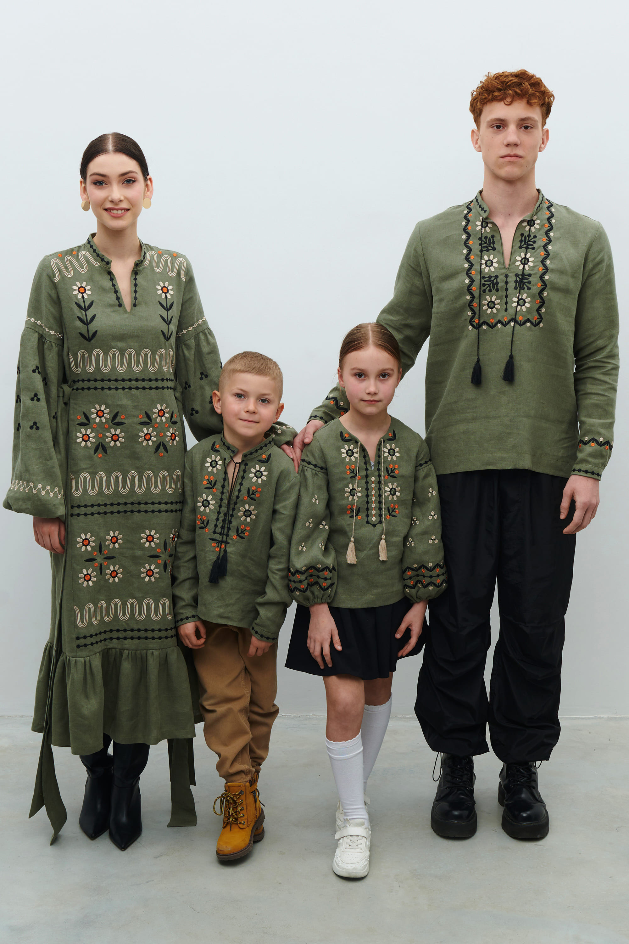 Men's embroidered jacket and embroidered women's dress Rozkvit
