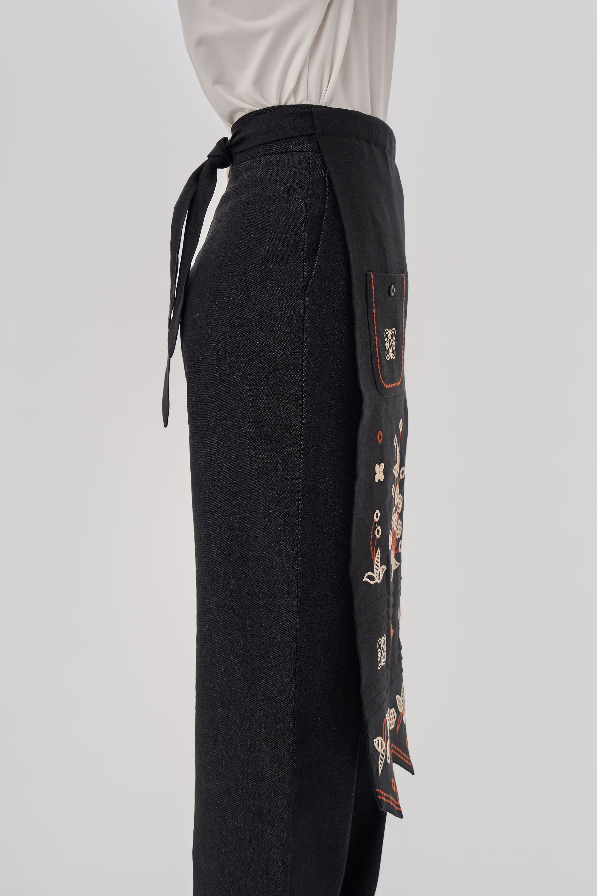 Apron black Yarrow Apron black Yarrow