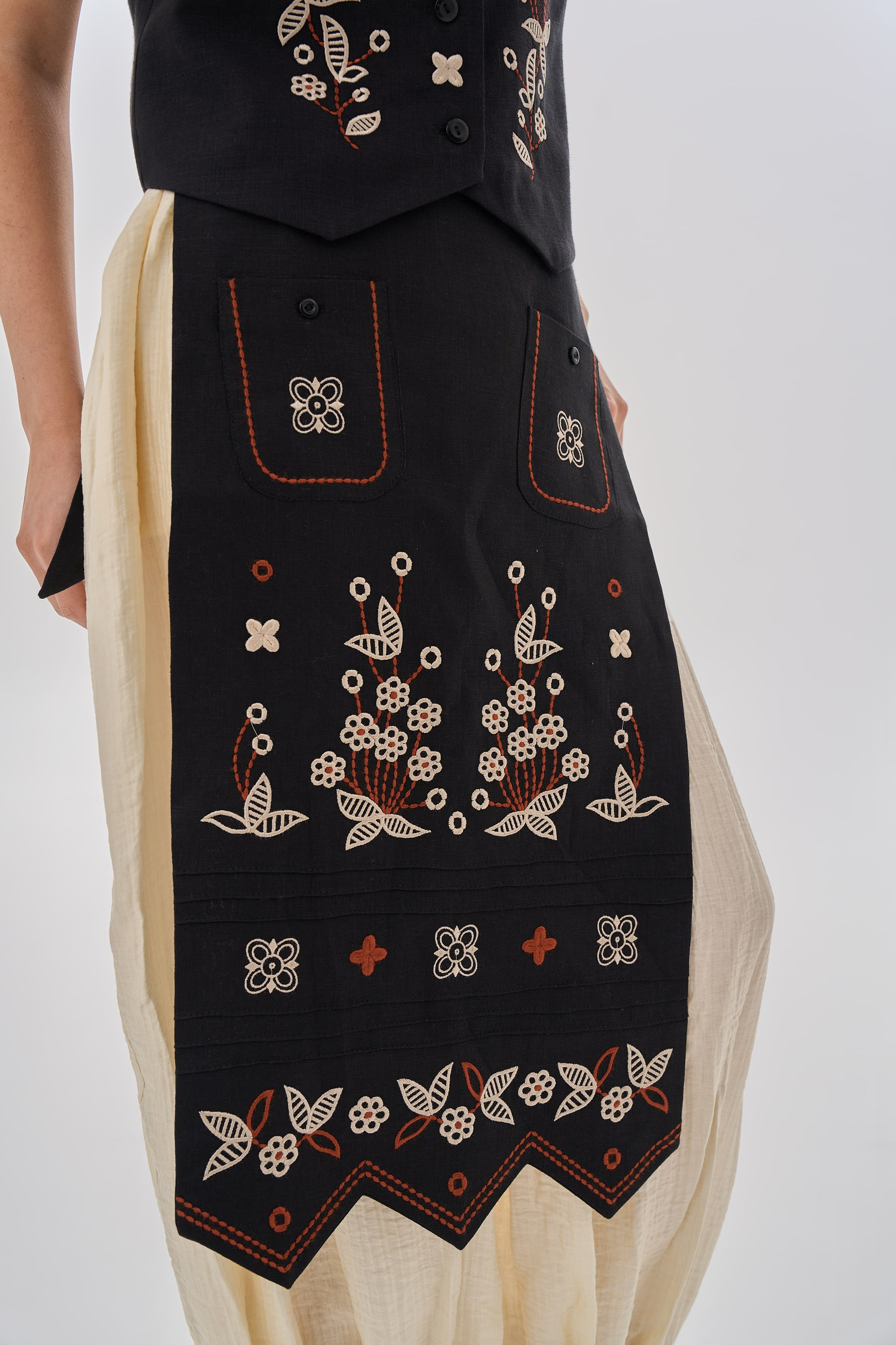 Apron black Yarrow | owersize