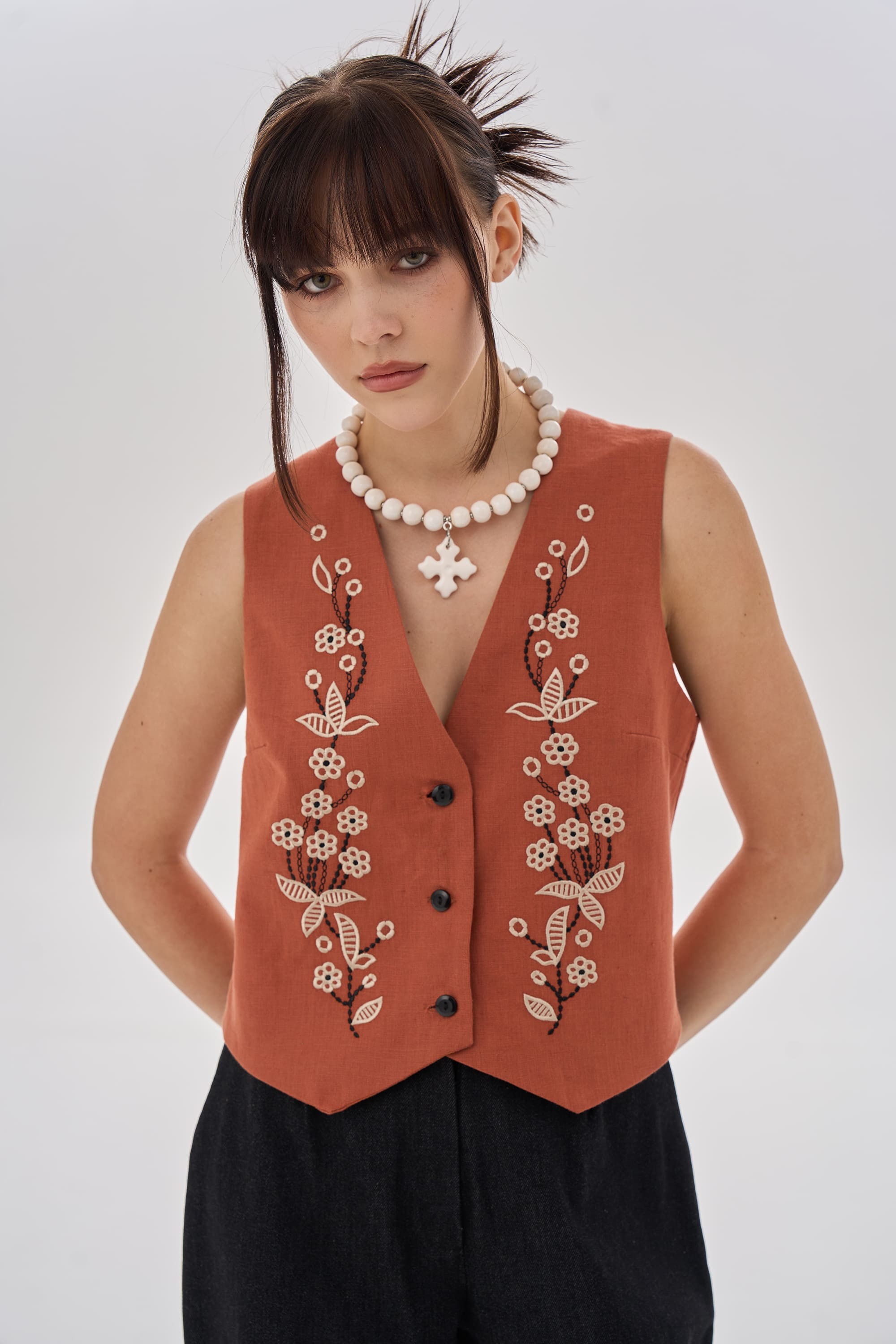 Women's embroidered vest Derviy