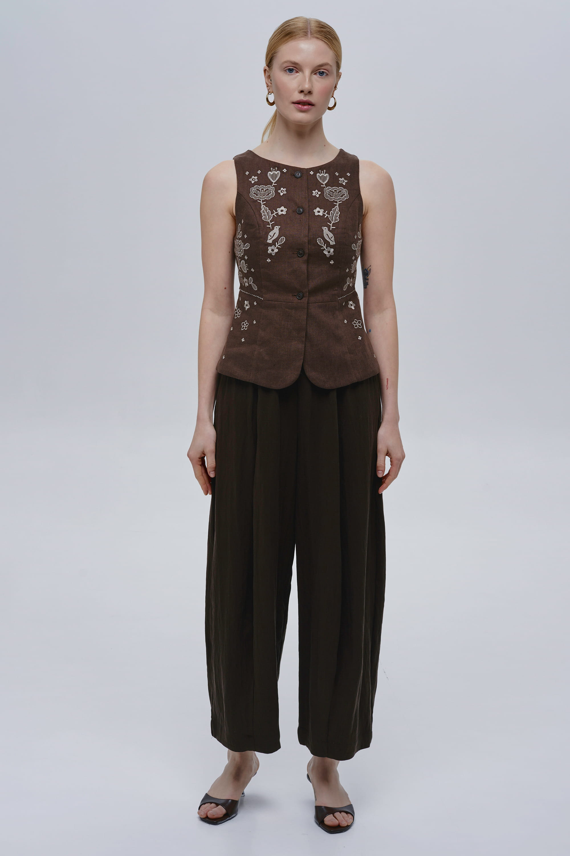 Brown women’s linen kersetka Spiv Brown women’s linen kersetka Spiv