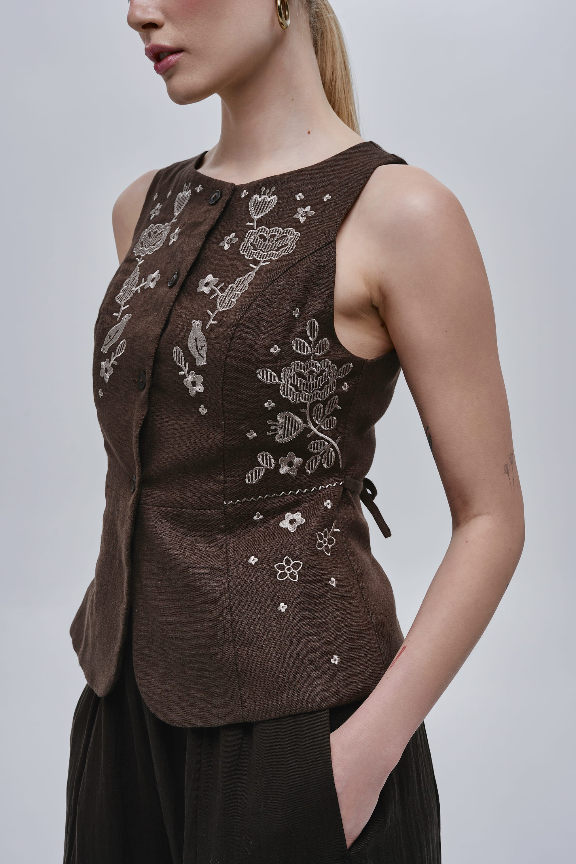 Brown women’s linen kersetka Spiv Brown women’s linen kersetka Spiv