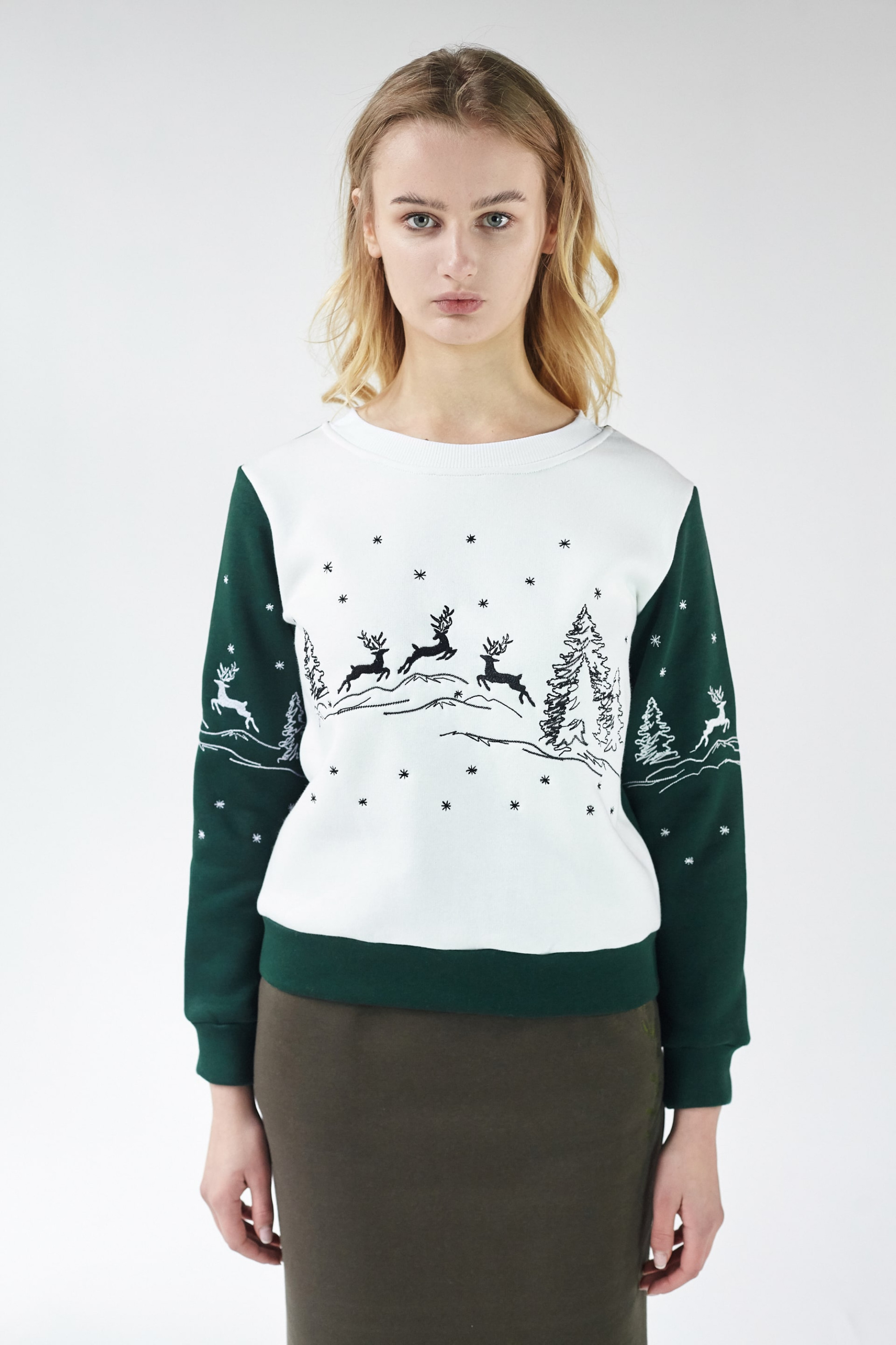 New Year's sweatshirts for a double