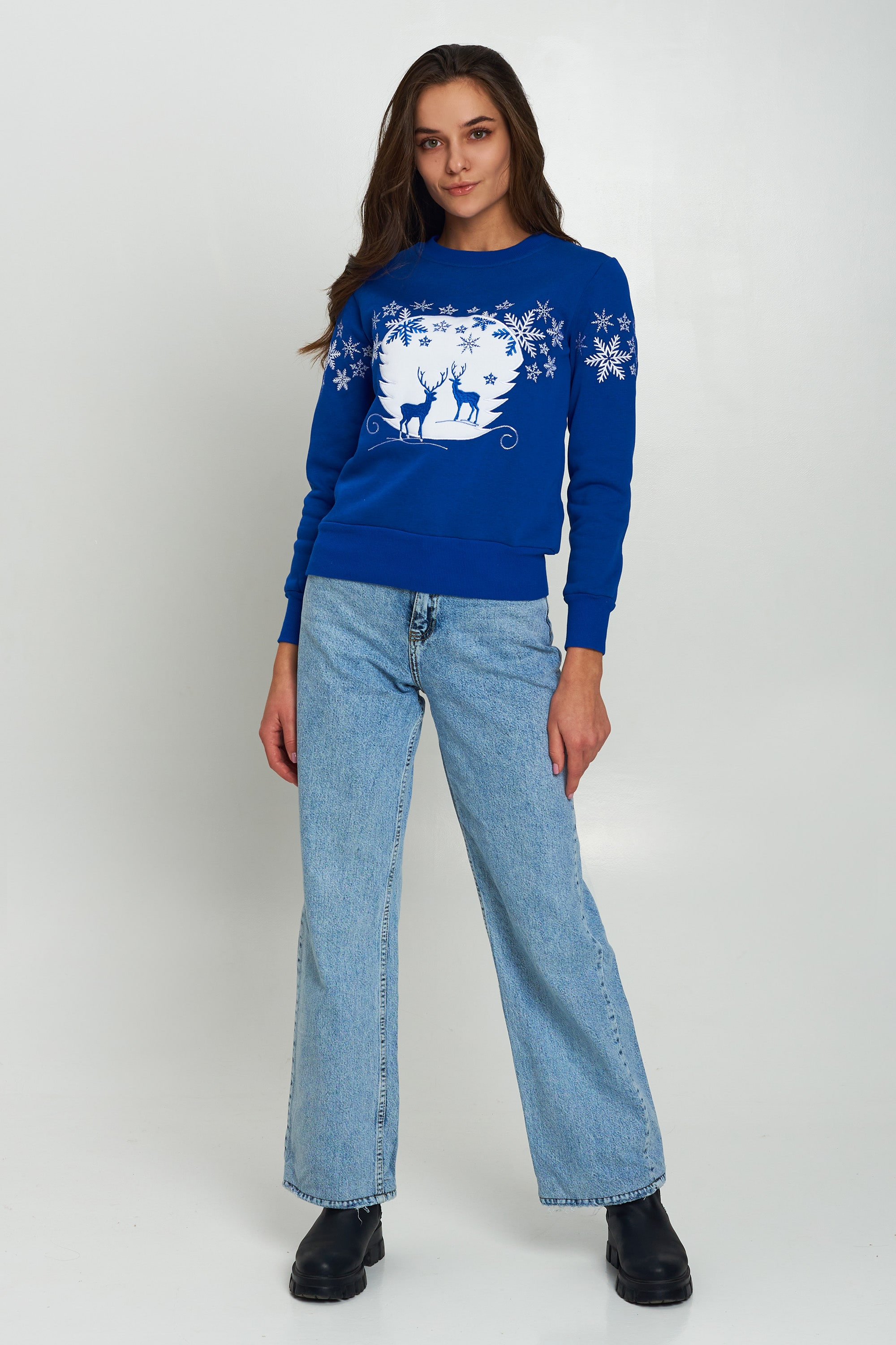 New Year's sweaters for two with deer electrics 2