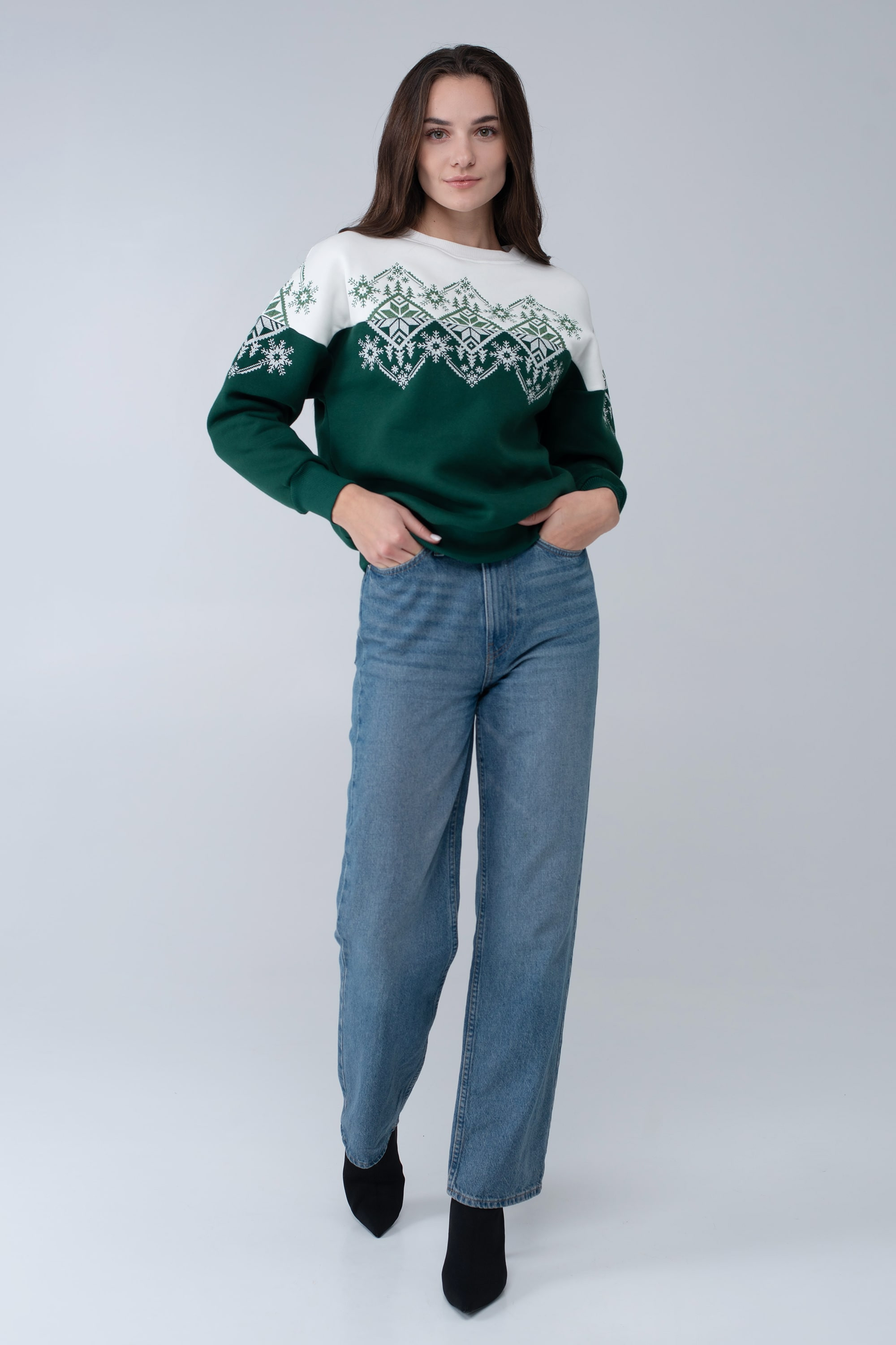 Women's green New Year's sweatshirt Snowflake