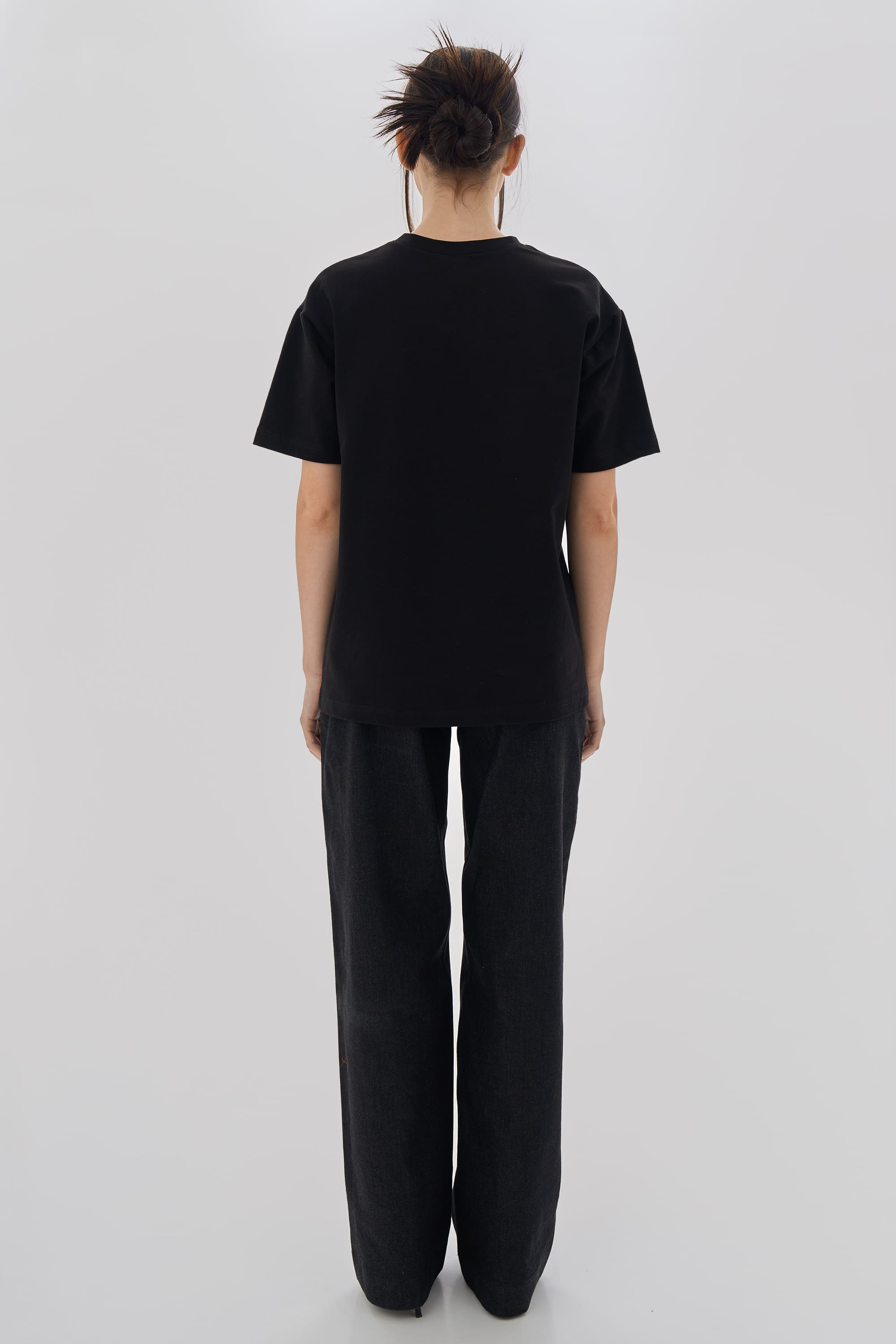 Women's embroidered black T-shirt Buda | XS