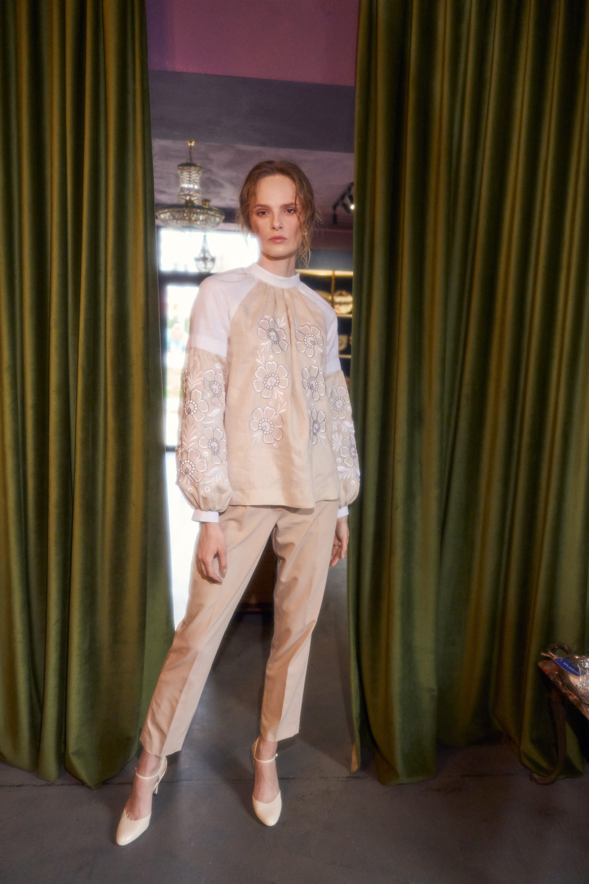 Embroidered blouse with Petrykivka painting "Pava" | XS | 40-42