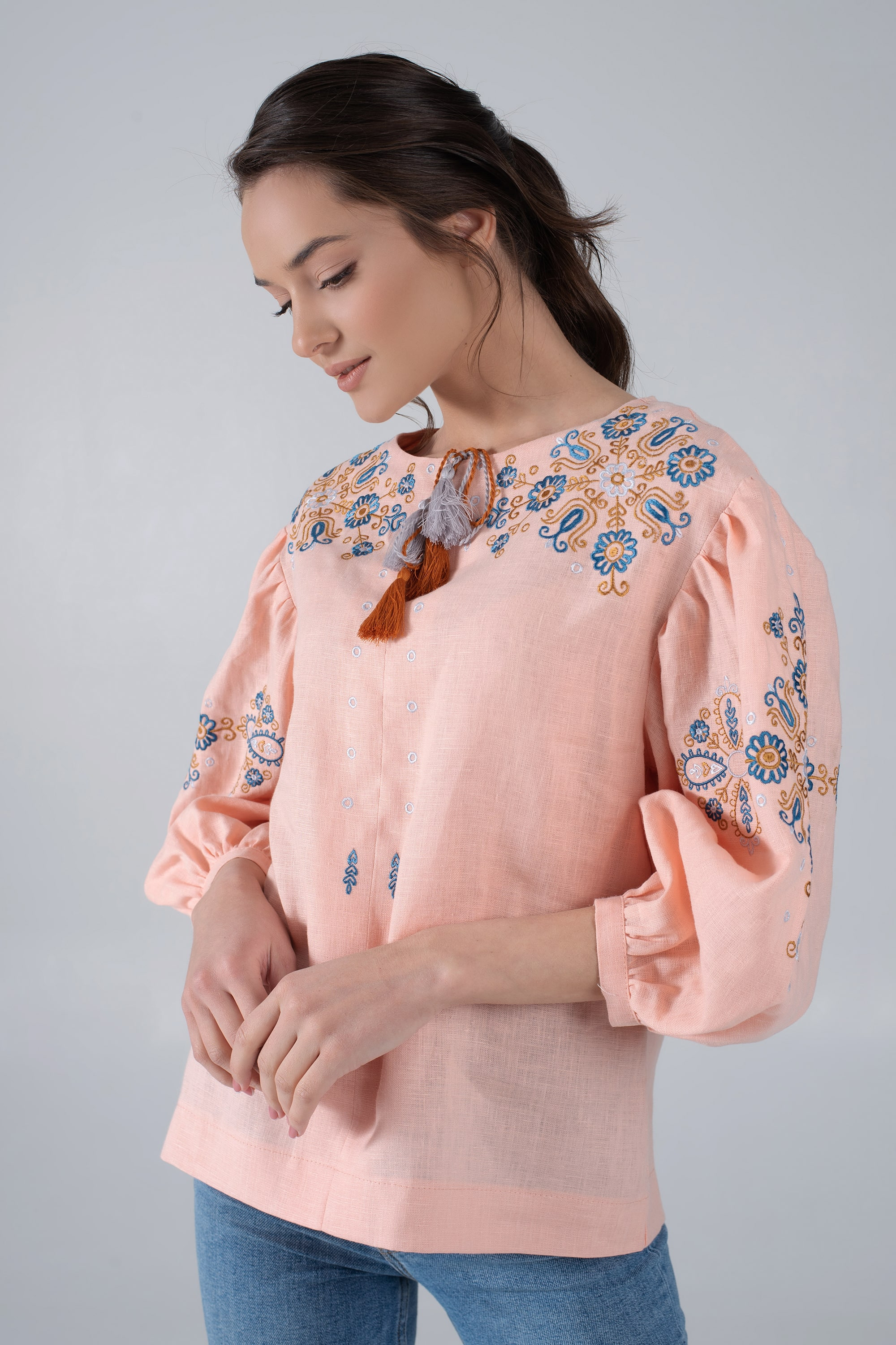 Female embroidered blouse peach | XL | 50-52 Female embroidered blouse peach | XL | 50-52