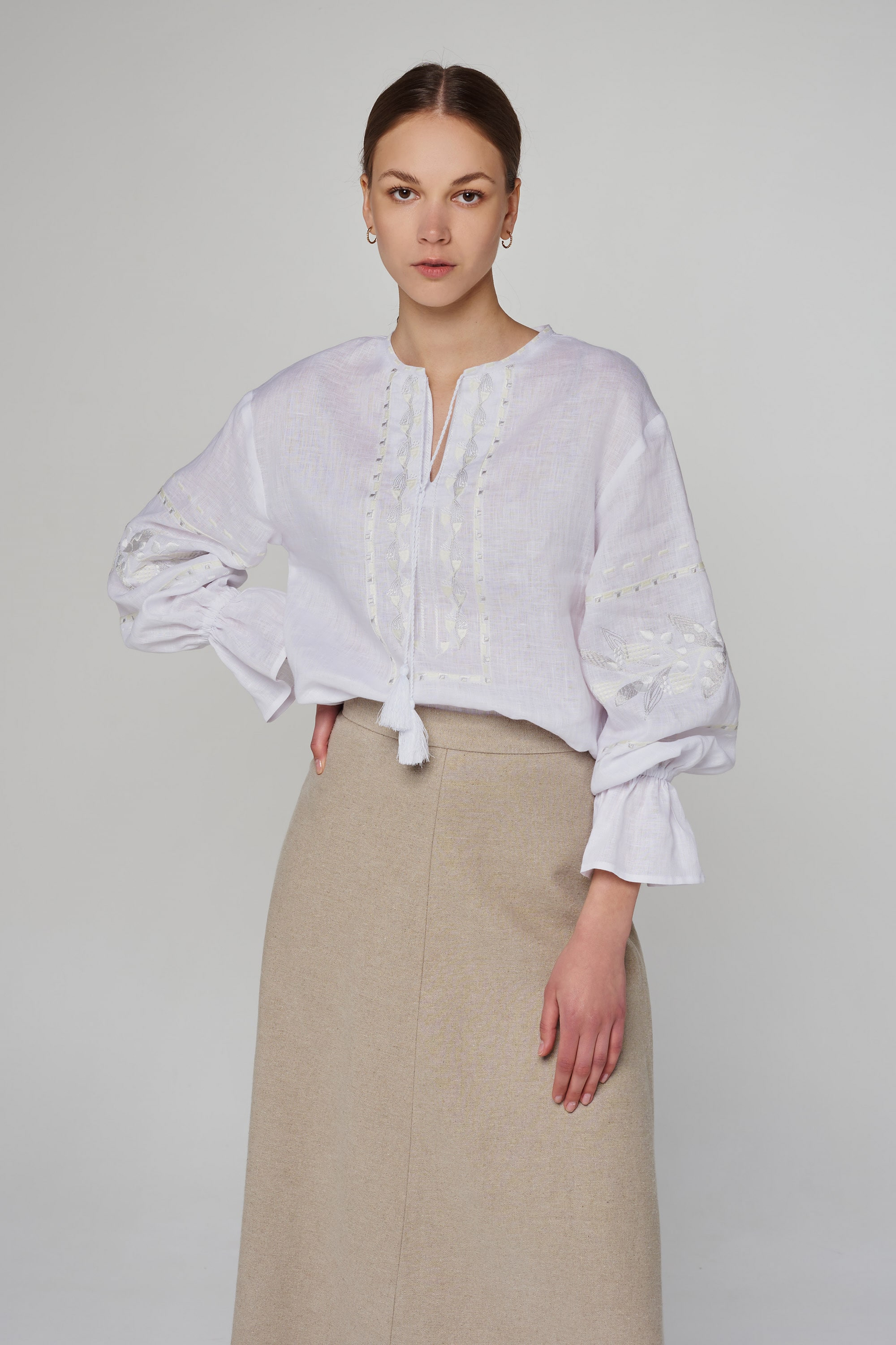 Women's linen embroidered blouse White 2 Women's linen embroidered blouse White 2