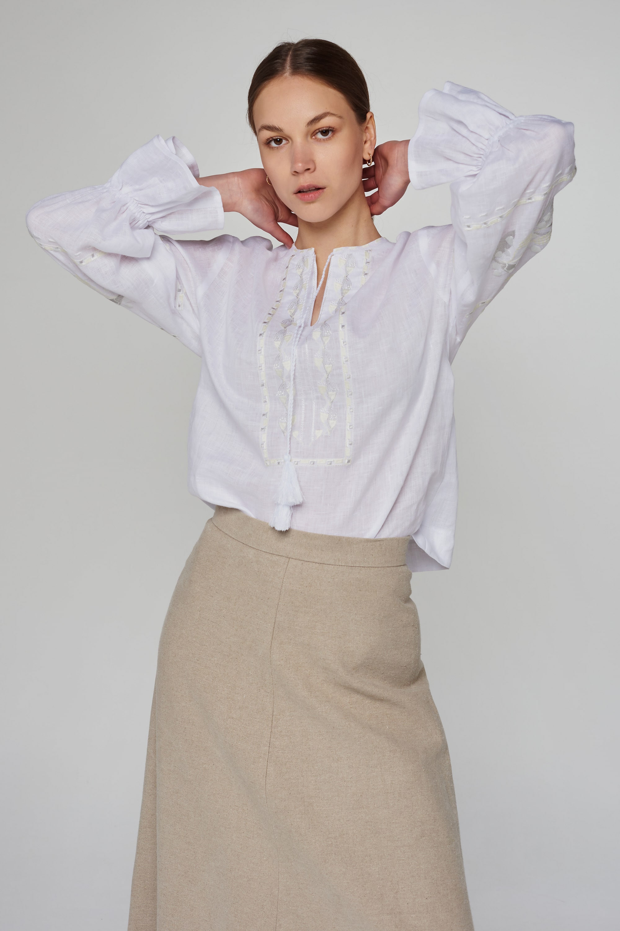 Жіноча лляна вишита блуза White 2