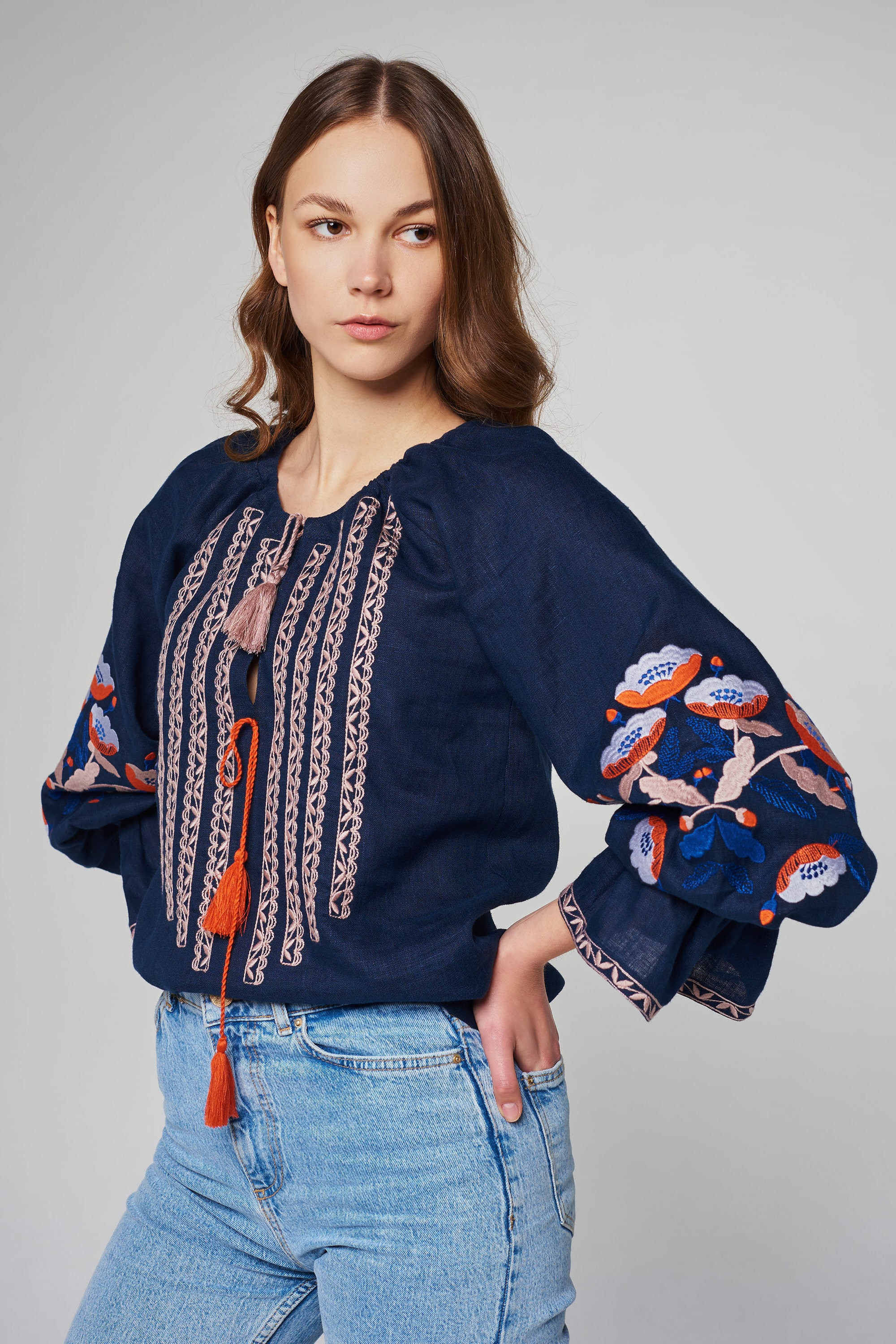 Жіноча лляна вишита блуза Dark blue