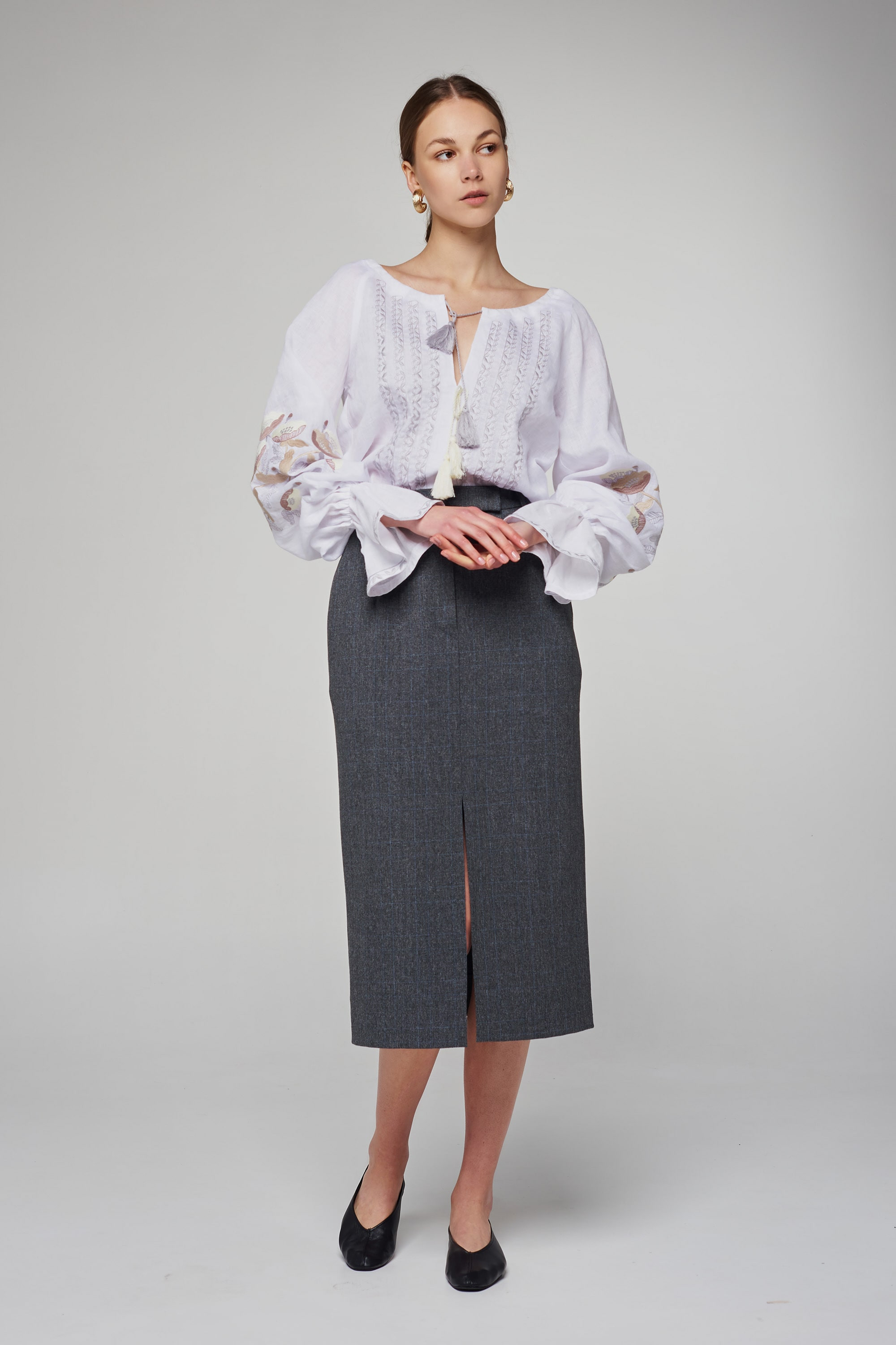 Women's linen embroidered blouse White 3 Women's linen embroidered blouse White 3