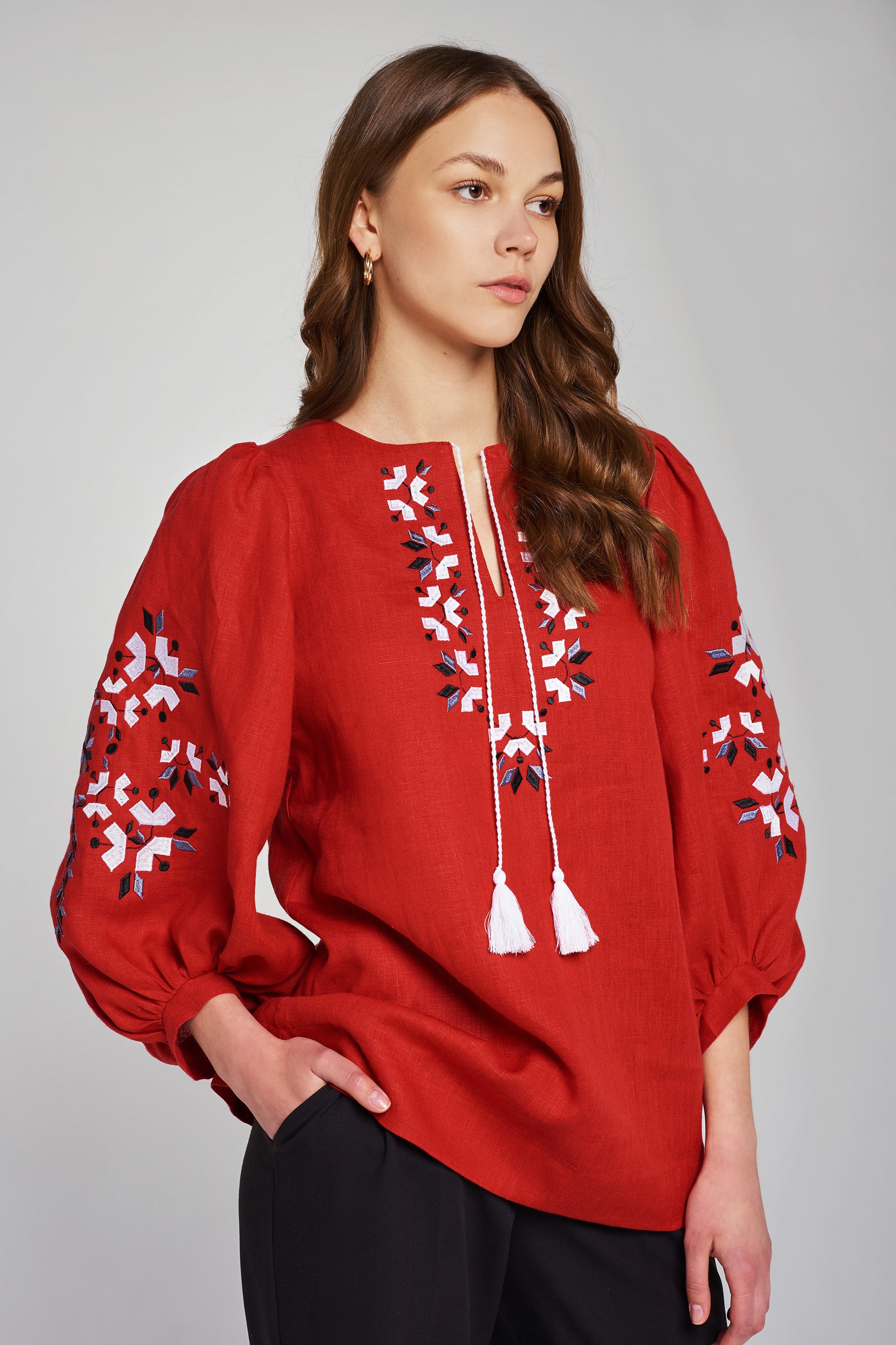 Women's linen embroidered blouse red
