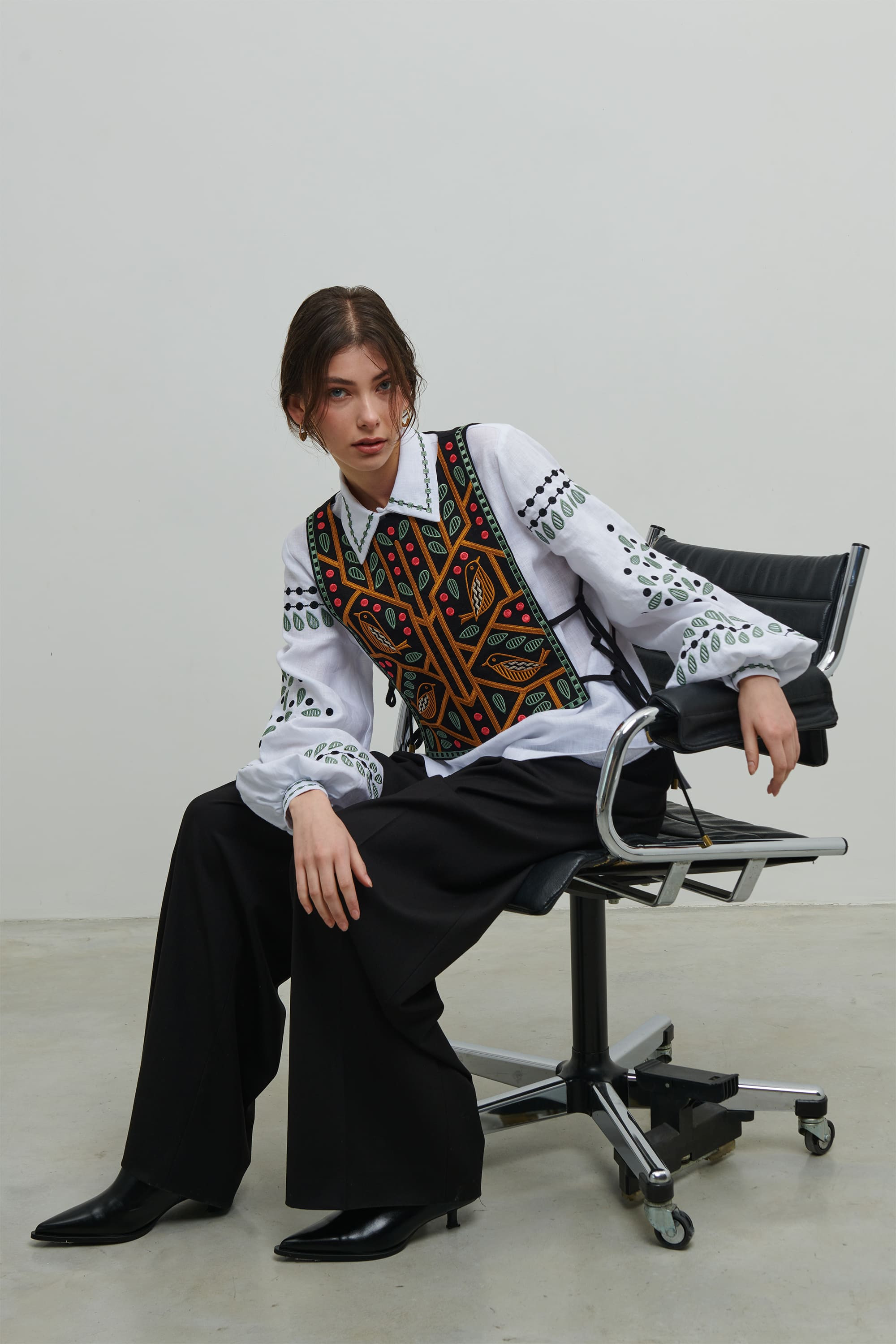 Embroidered women's vest Love Ukraine | S-M