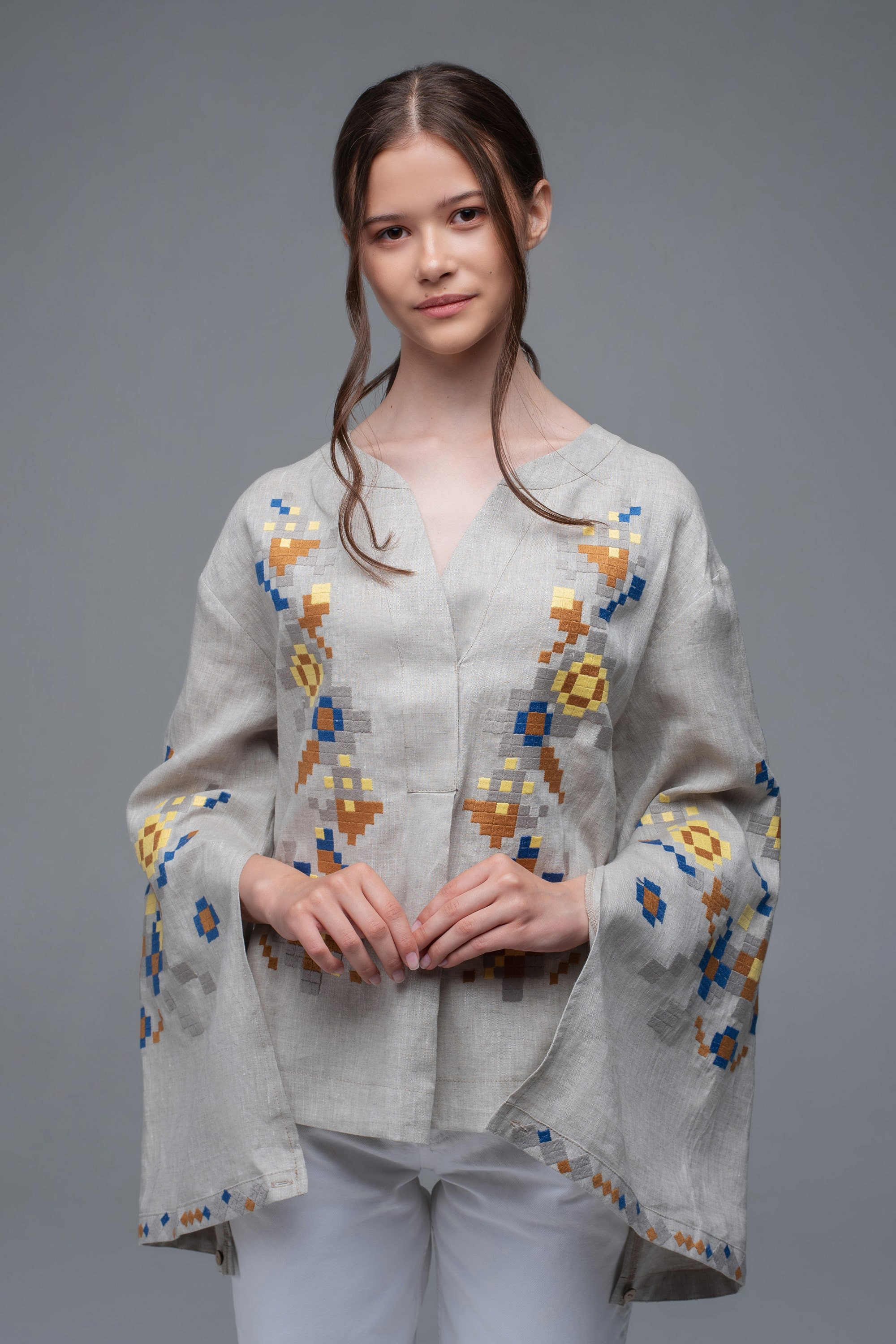 Women's embroidery Natural