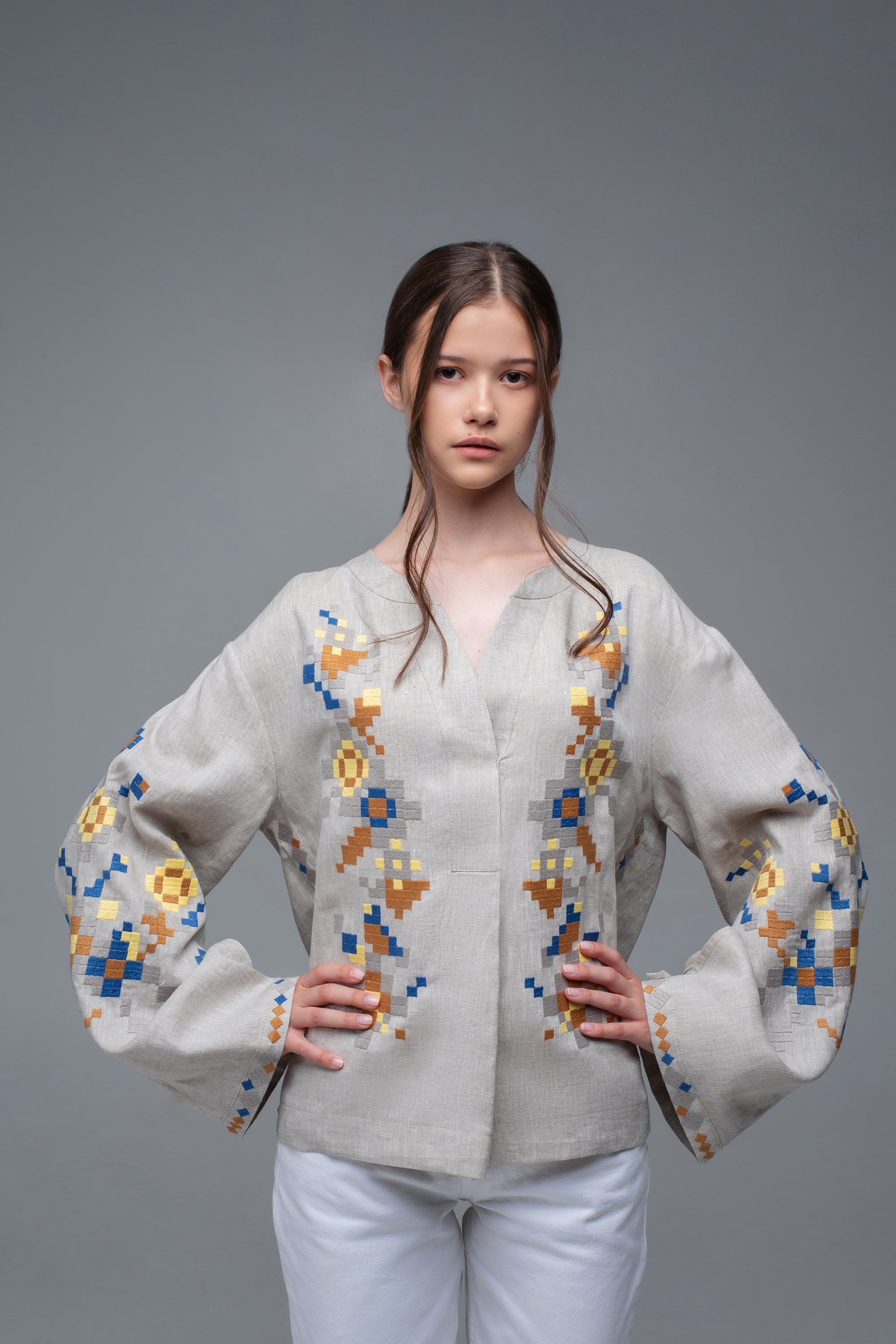 Women's embroidery Natural