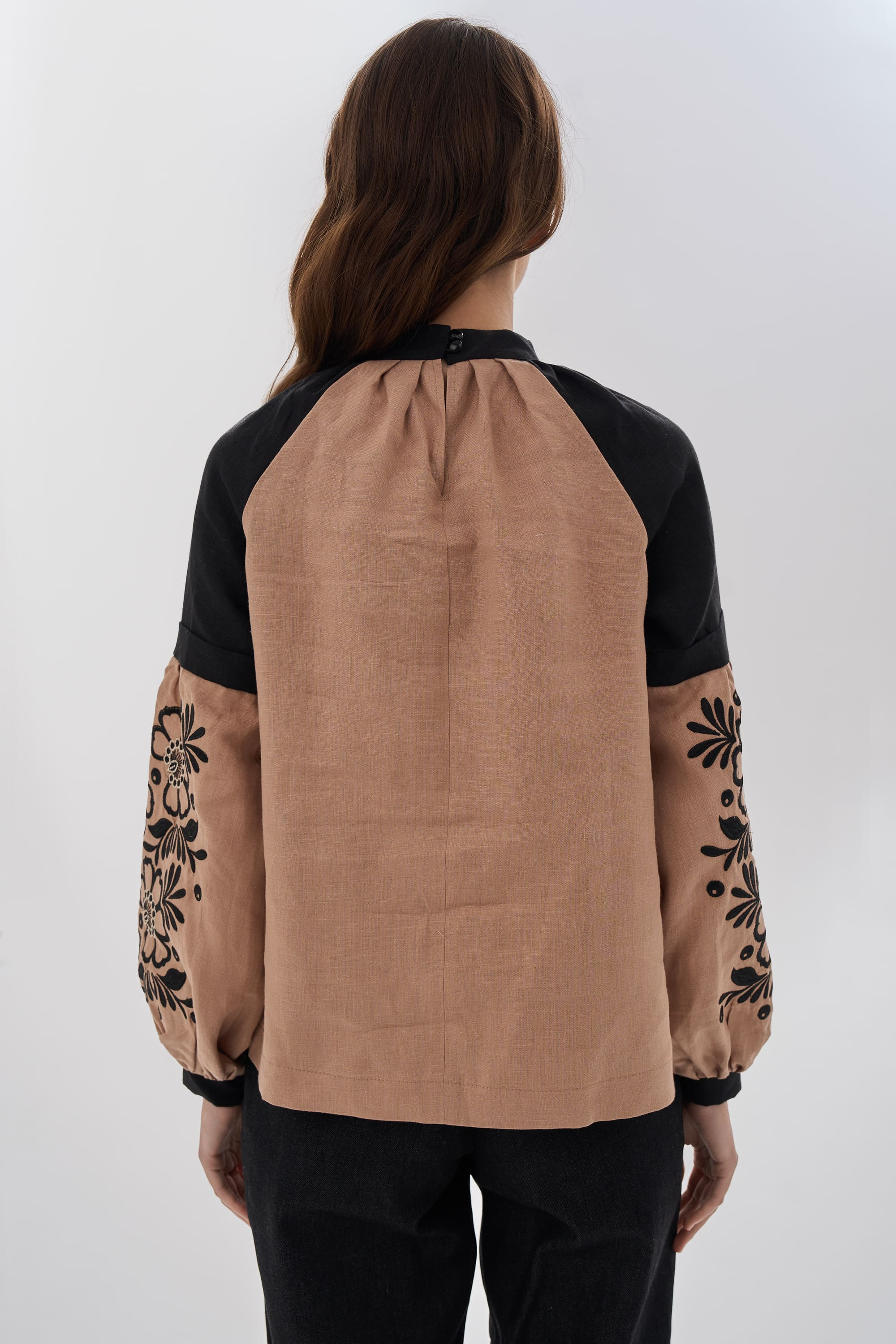 Embroidered blouse with Petrykivka painting "Pava" 2 | XS | 40-42