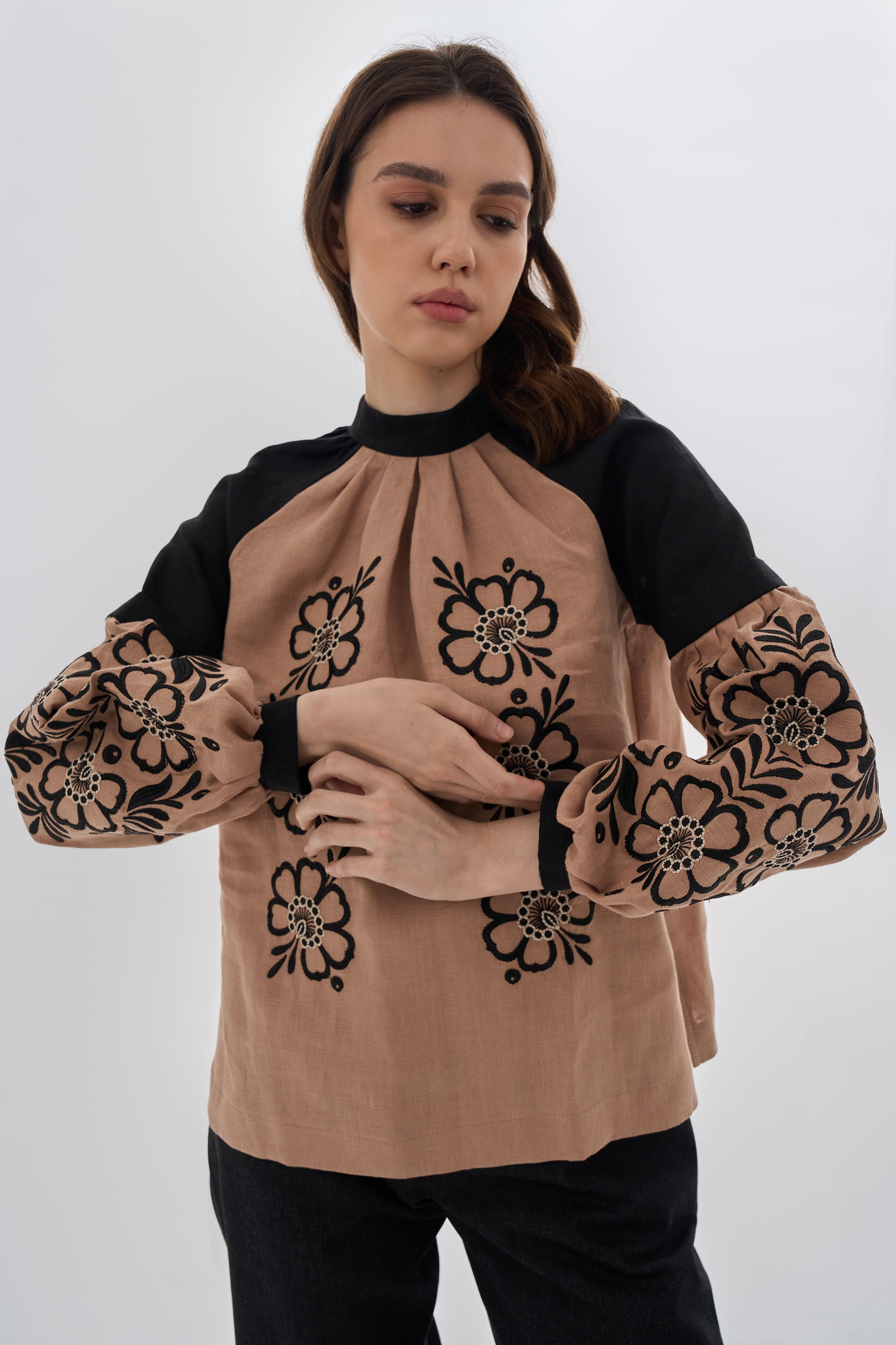Embroidered blouse with Petrykivka painting "Pava" 2 | XS | 40-42