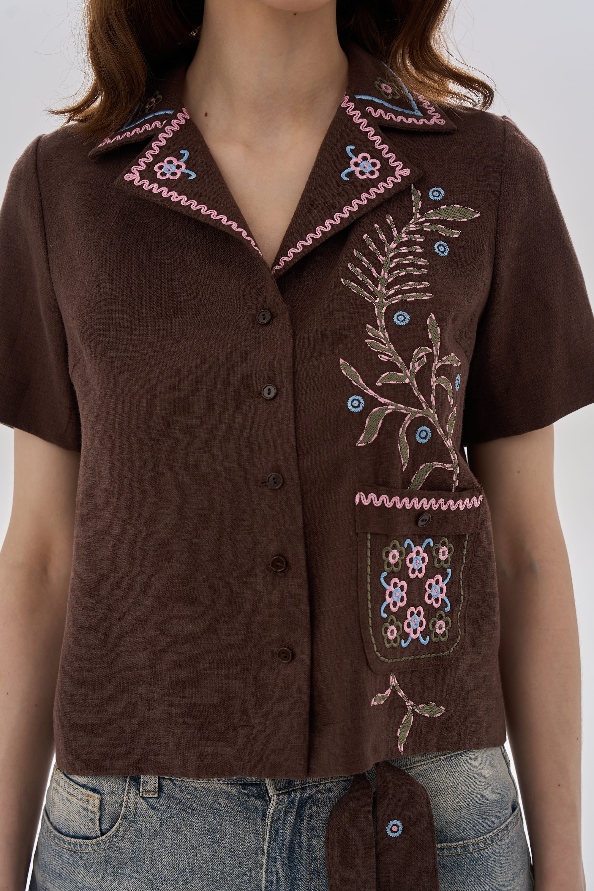 Embroidered women's blouse with short sleeves Parost 2