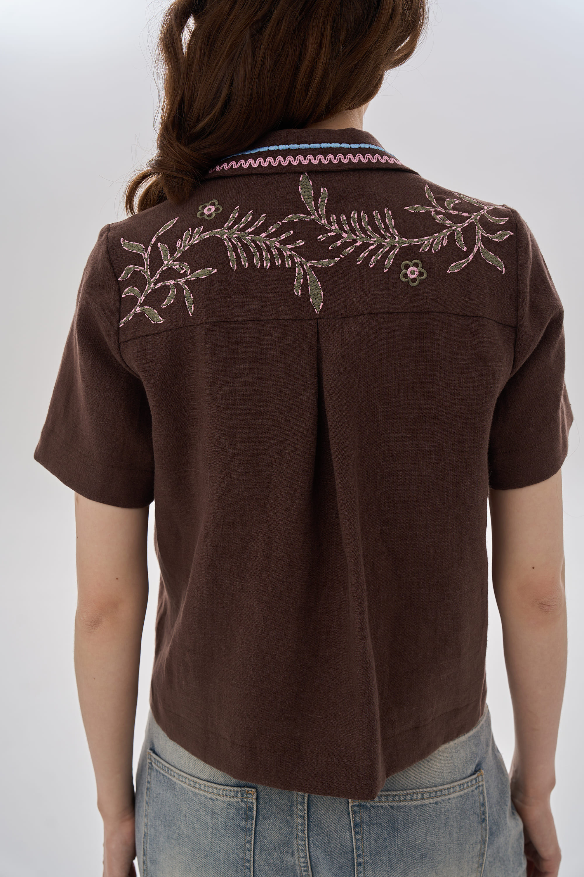 Embroidered women's blouse with short sleeves Parost 2