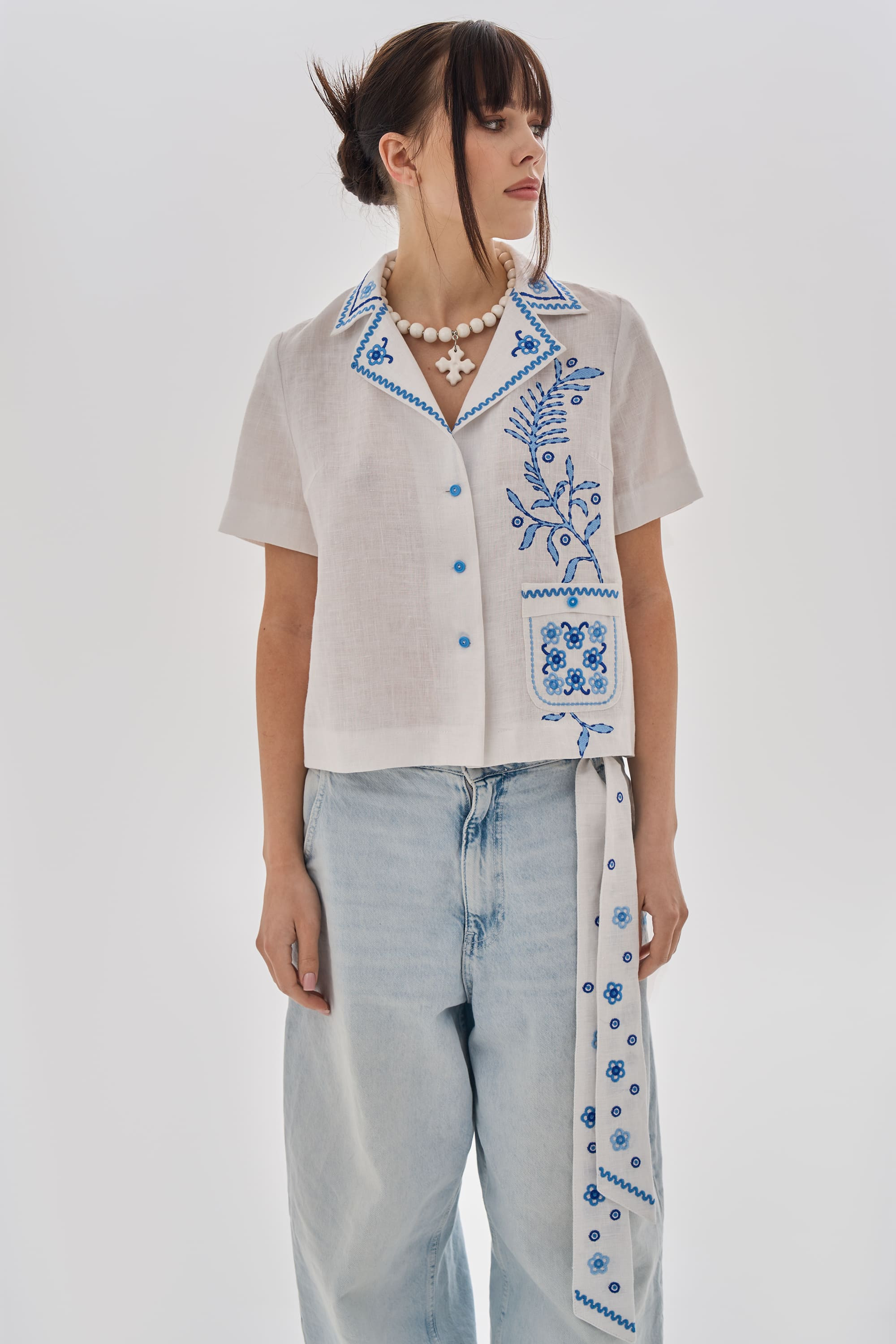 Embroidered women's blouse with short sleeves Parost | XS | 40-42