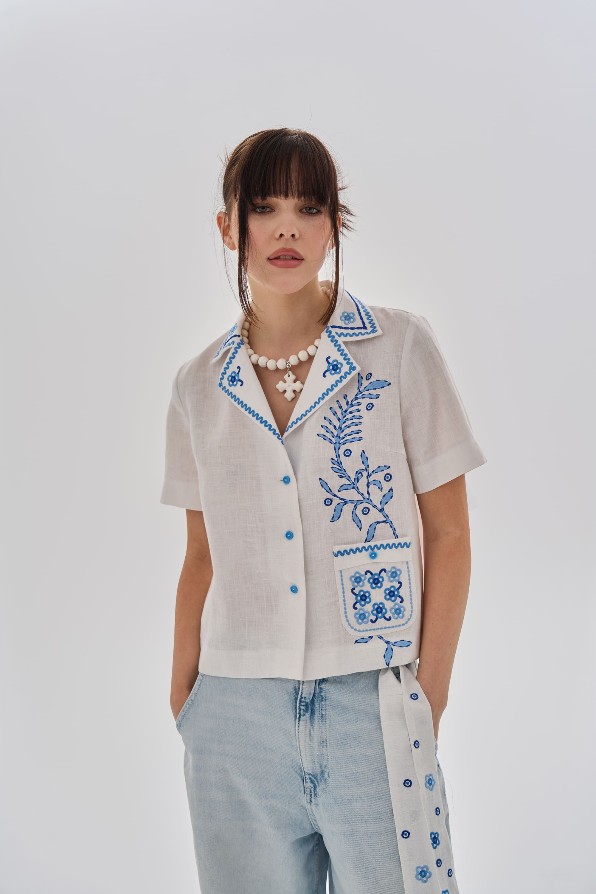 Embroidered women's blouse with short sleeves Parost | XS | 40-42