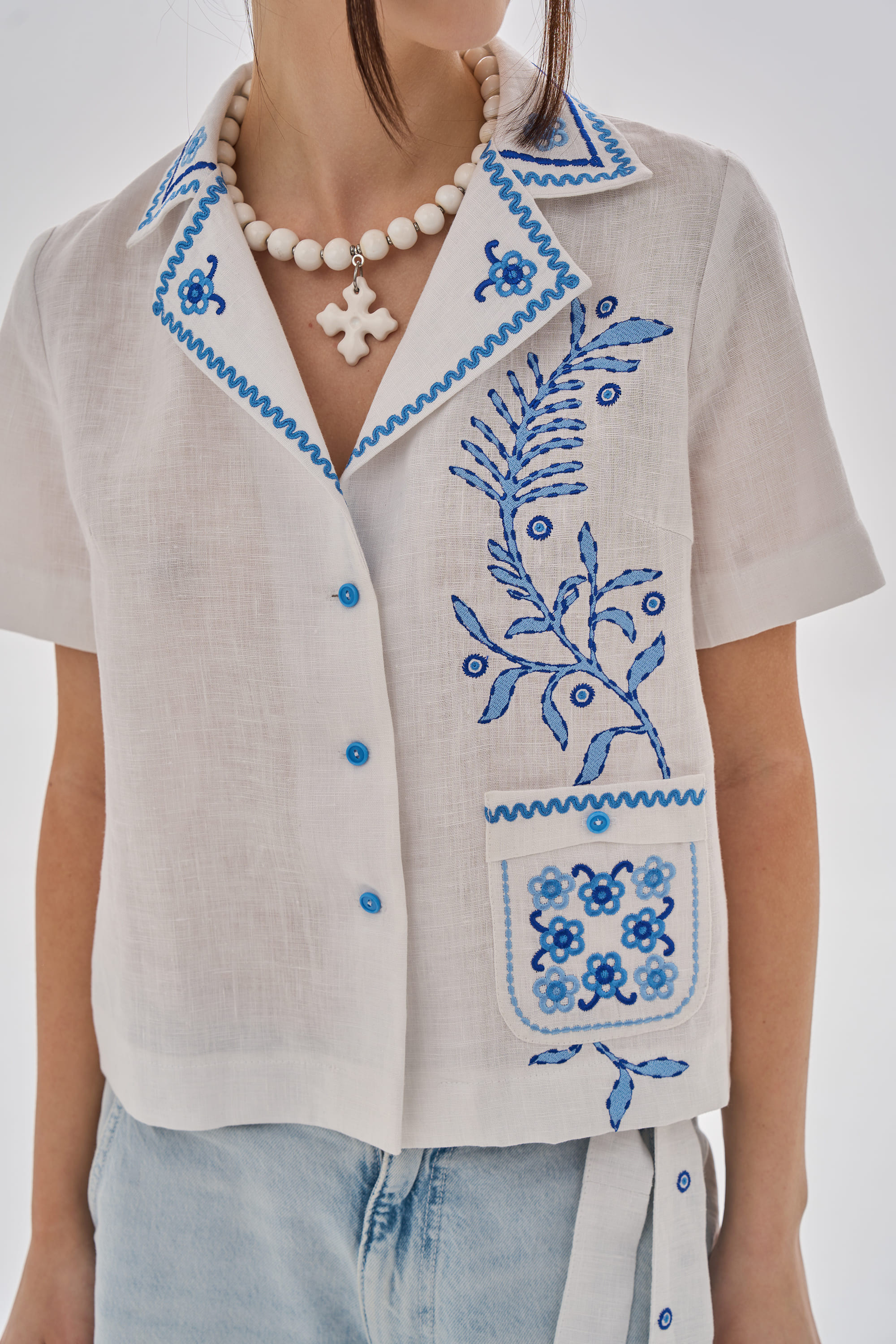 Embroidered women's blouse with short sleeves Parost | XS | 40-42