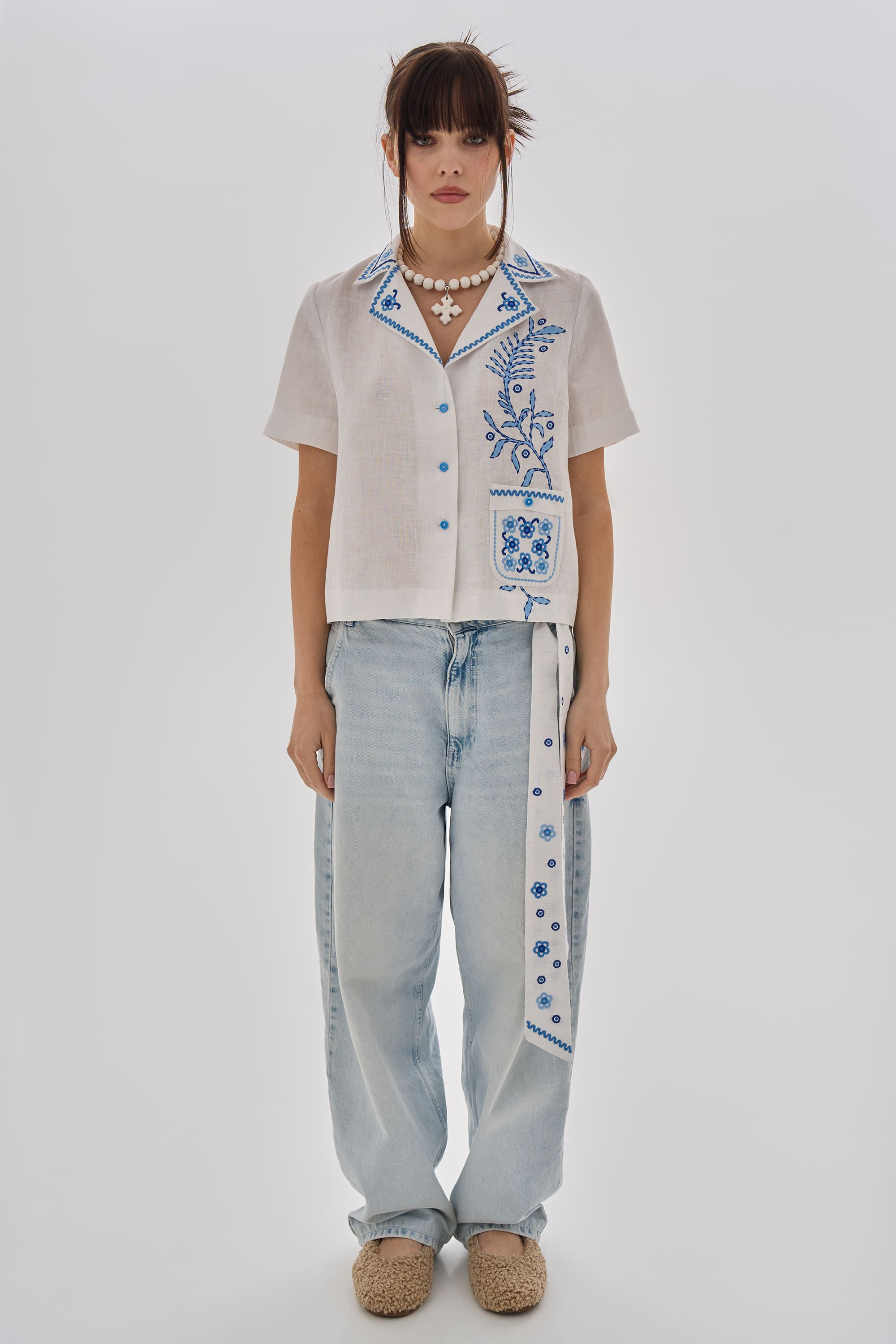 Embroidered women's blouse with short sleeves Parost | XS | 40-42