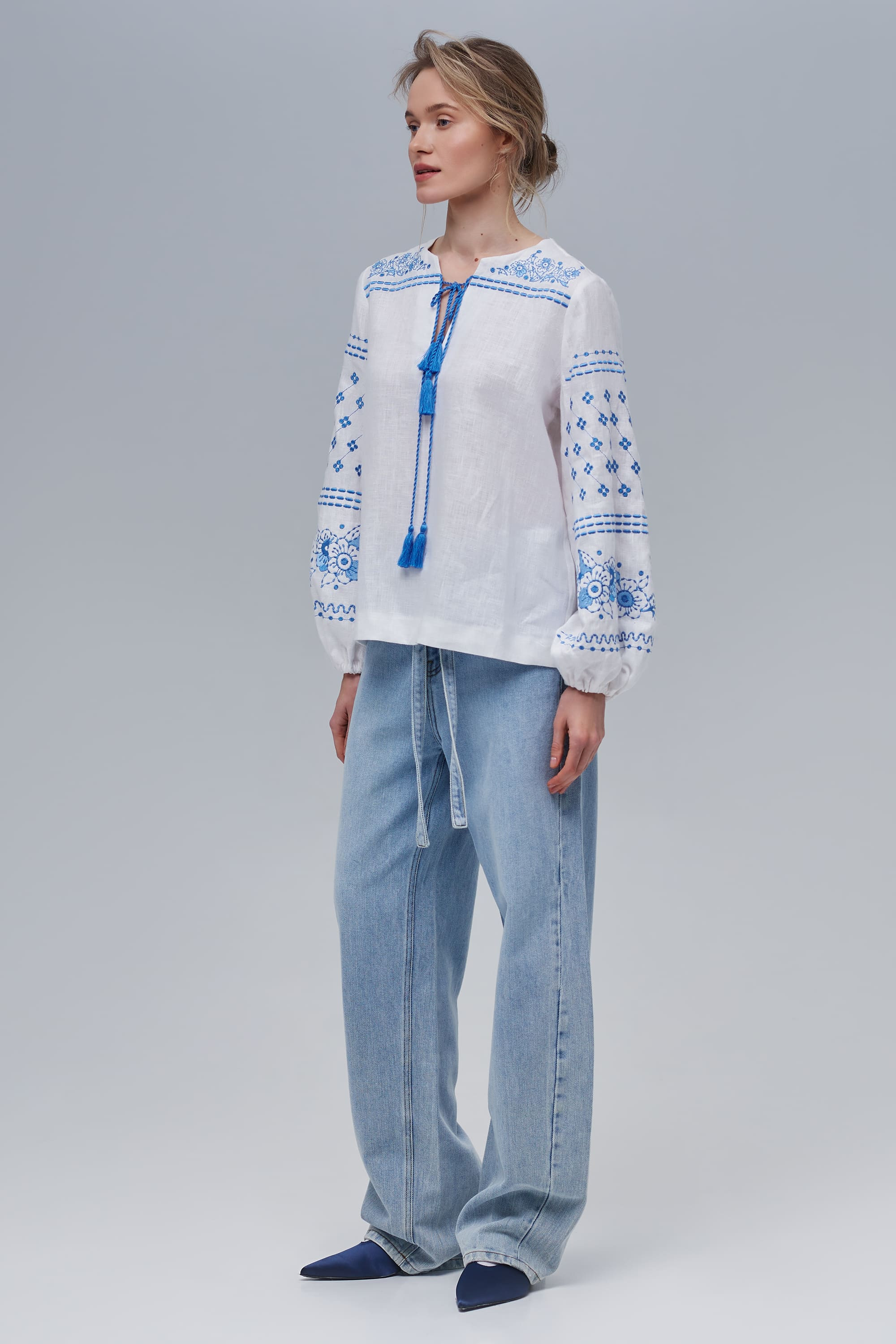 Embroidered white women's blouse Mira | XS | 40-42
