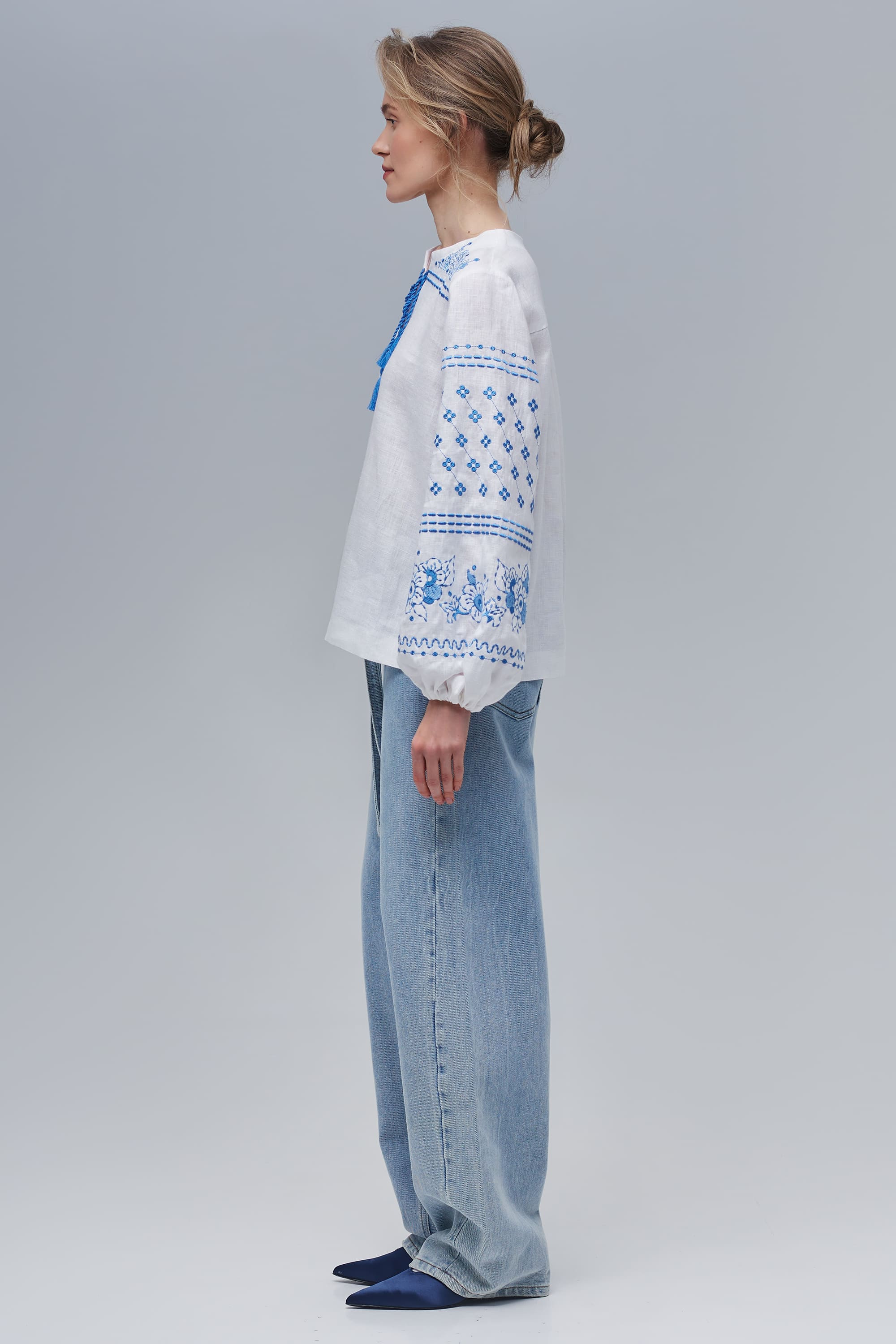 Embroidered white women's blouse Mira | XS | 40-42